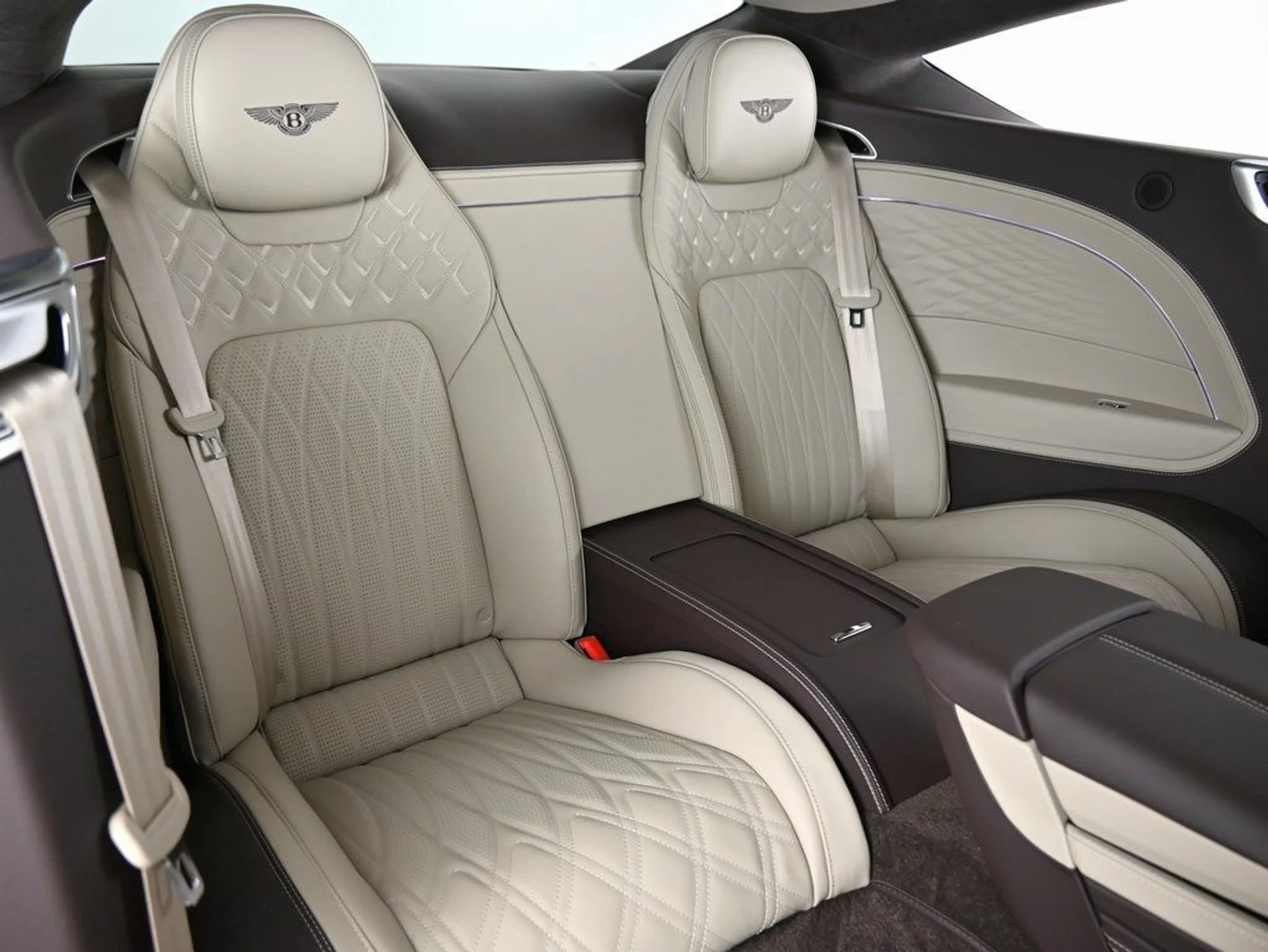 mph014_4283216340_ed8438fb843e712b340f0d00d3199afb_ade269a549