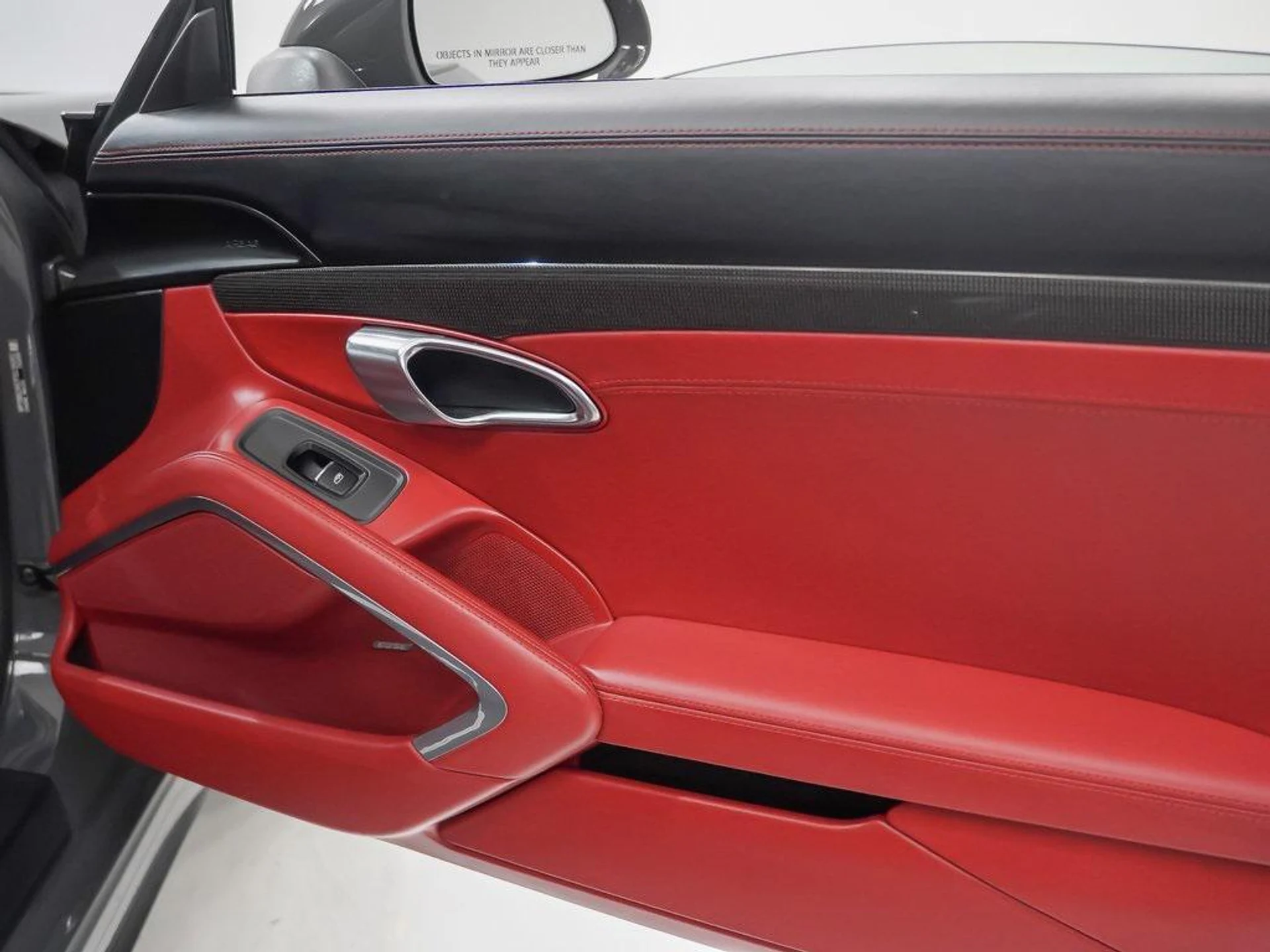 mph014_4283991960_w_Gy_DZC_Es_Z_Uq38_Fn9_Flysdaih8_62b22027bc