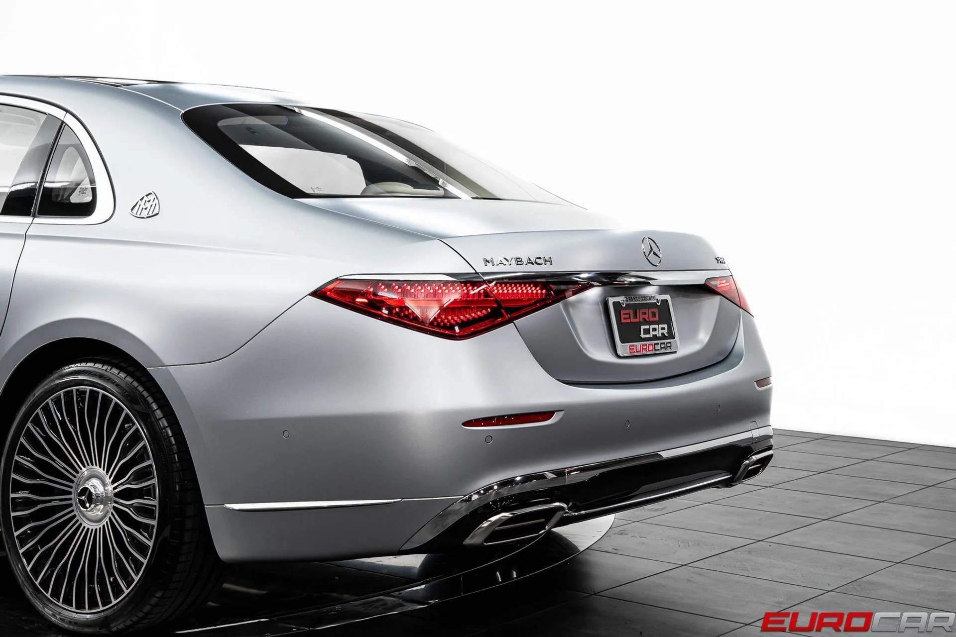 mph014_4286270506_image_15_08643c2868