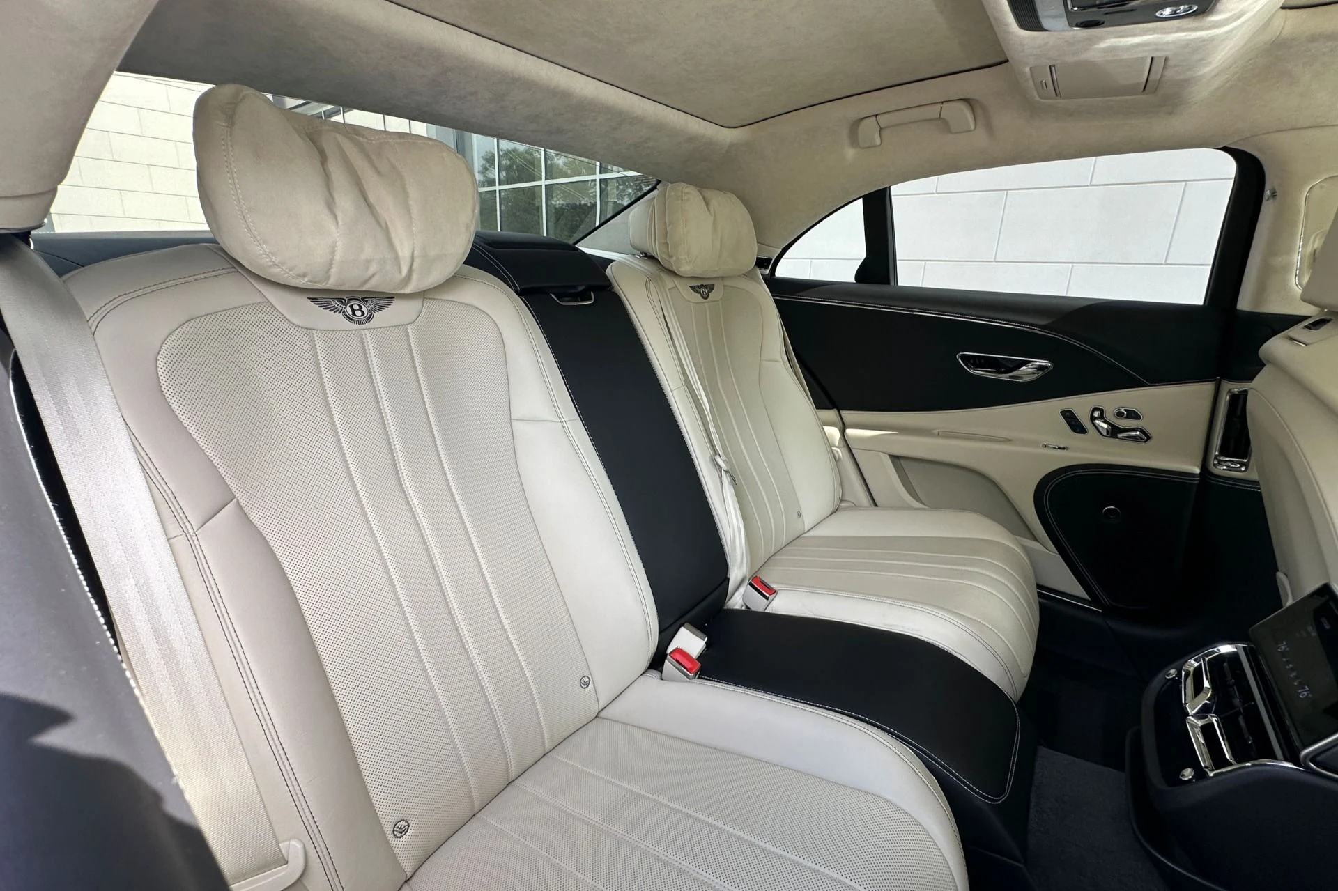 mph014_430864492_Used_2022_Bentley_Flying_Spur_V8_1779967865_24680062a0