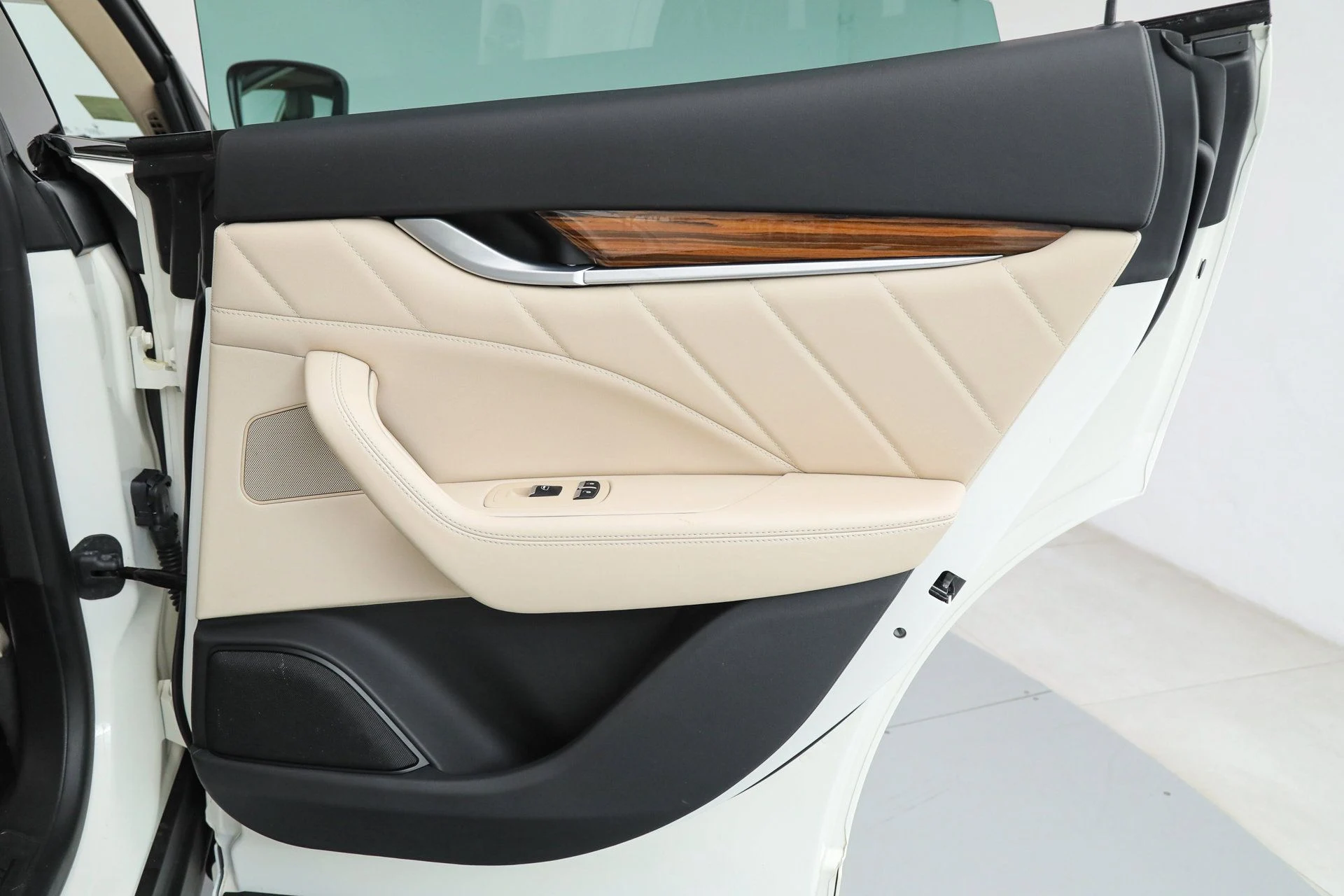 mph014_432378092_0b65906530ed06544e823d8007ee15e2_f01eb2f9af