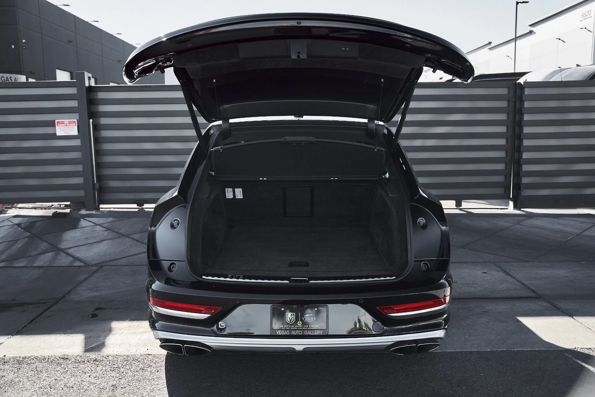 mph014_435717882_Used_2023_Bentley_Bentayga_EWB_Azure_1773968854_06be65613f