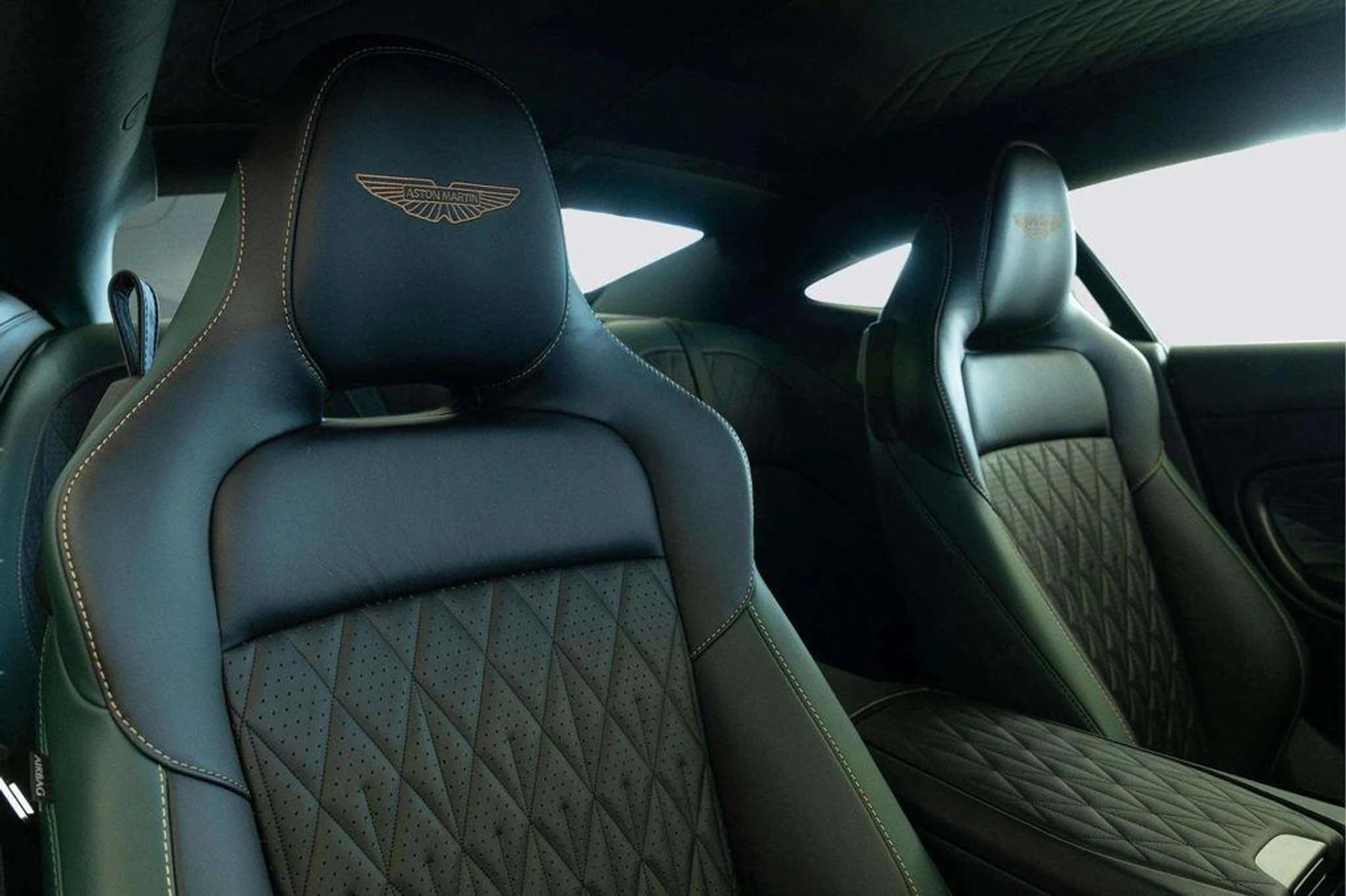 mph014_439938919_ioc_P_Sz_I8wv_Azgp_Ghdy_W_Kt_X_m_Zo_4e57e9a5ef