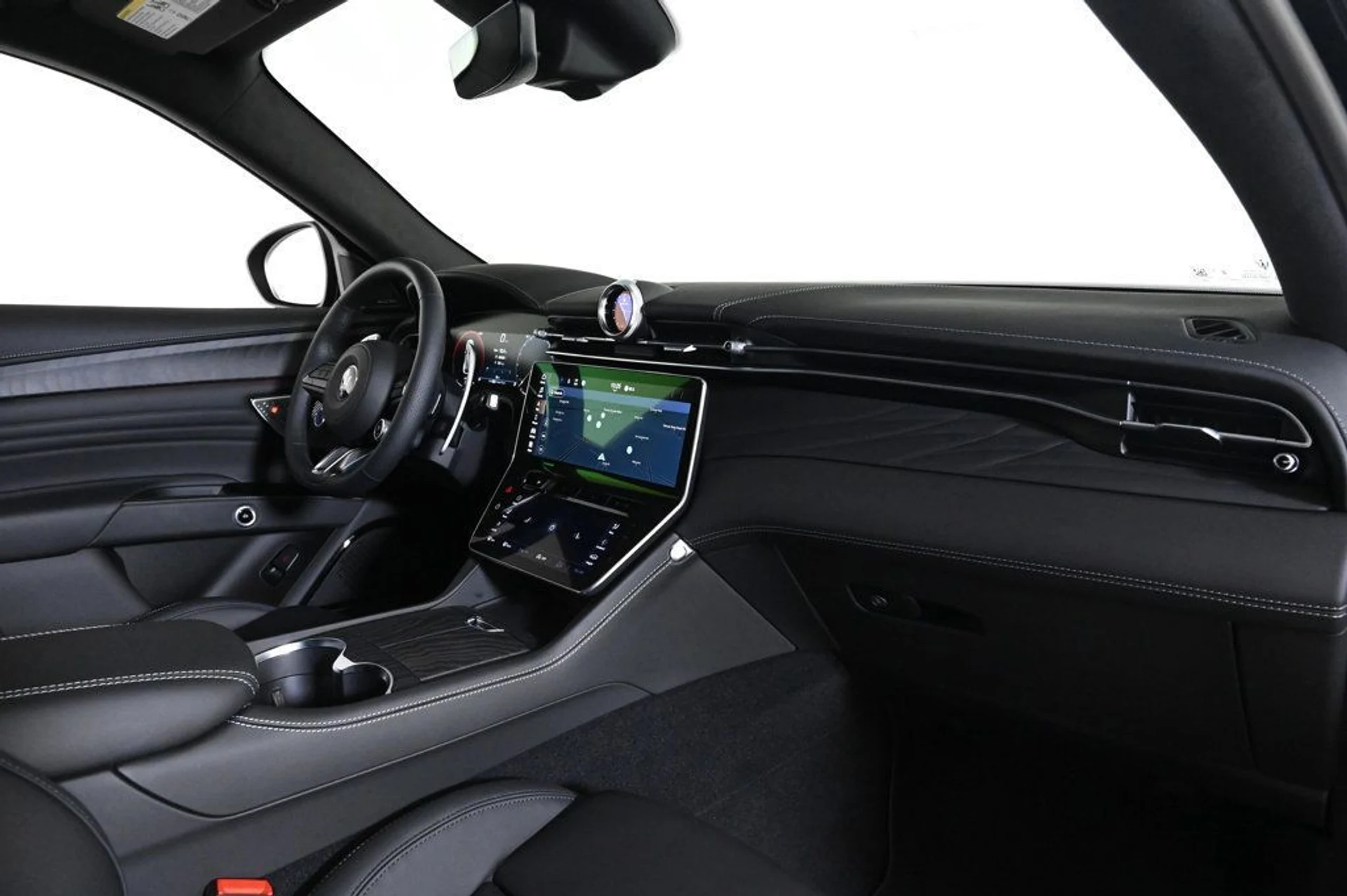 mph014_440551865_new_2000_maserati_grecale_modena_11350_22978912_14_1024_bfe38a3532