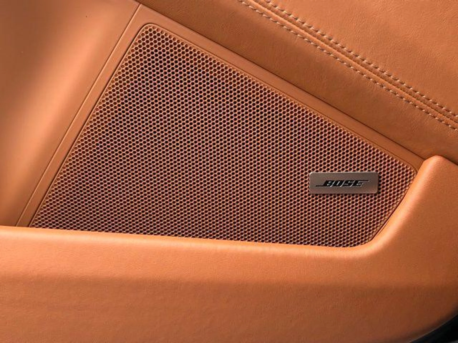 mph014_445042201_UB_0yio_Upn_Ija_Larv_I4_I9_N_Tr_I_Yo_7e30ef6b78