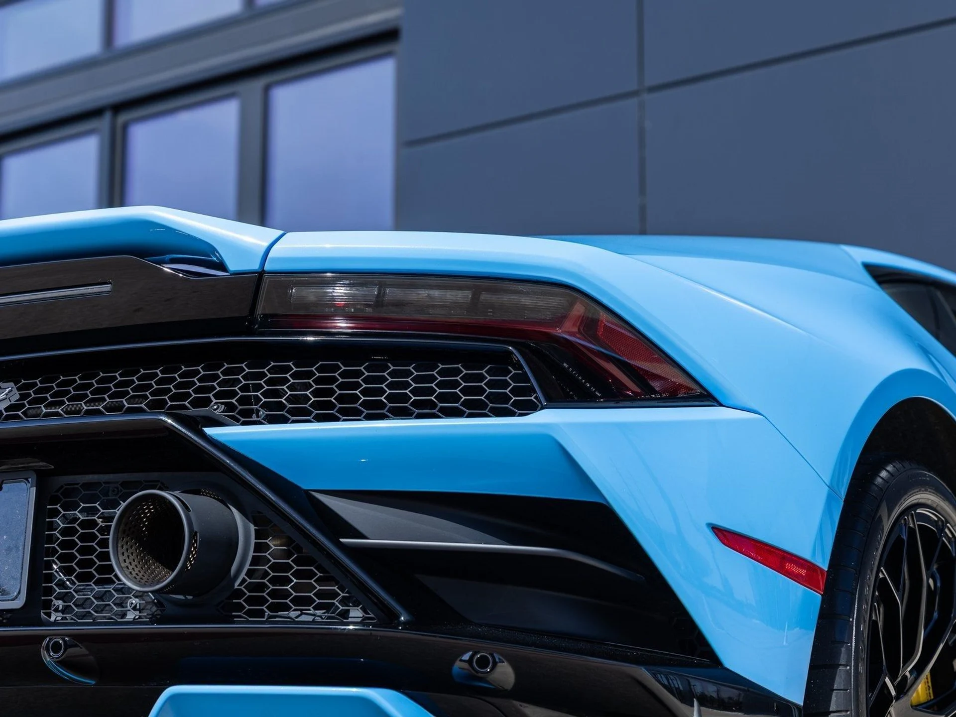 mph014_449186045_15_e12792e1db