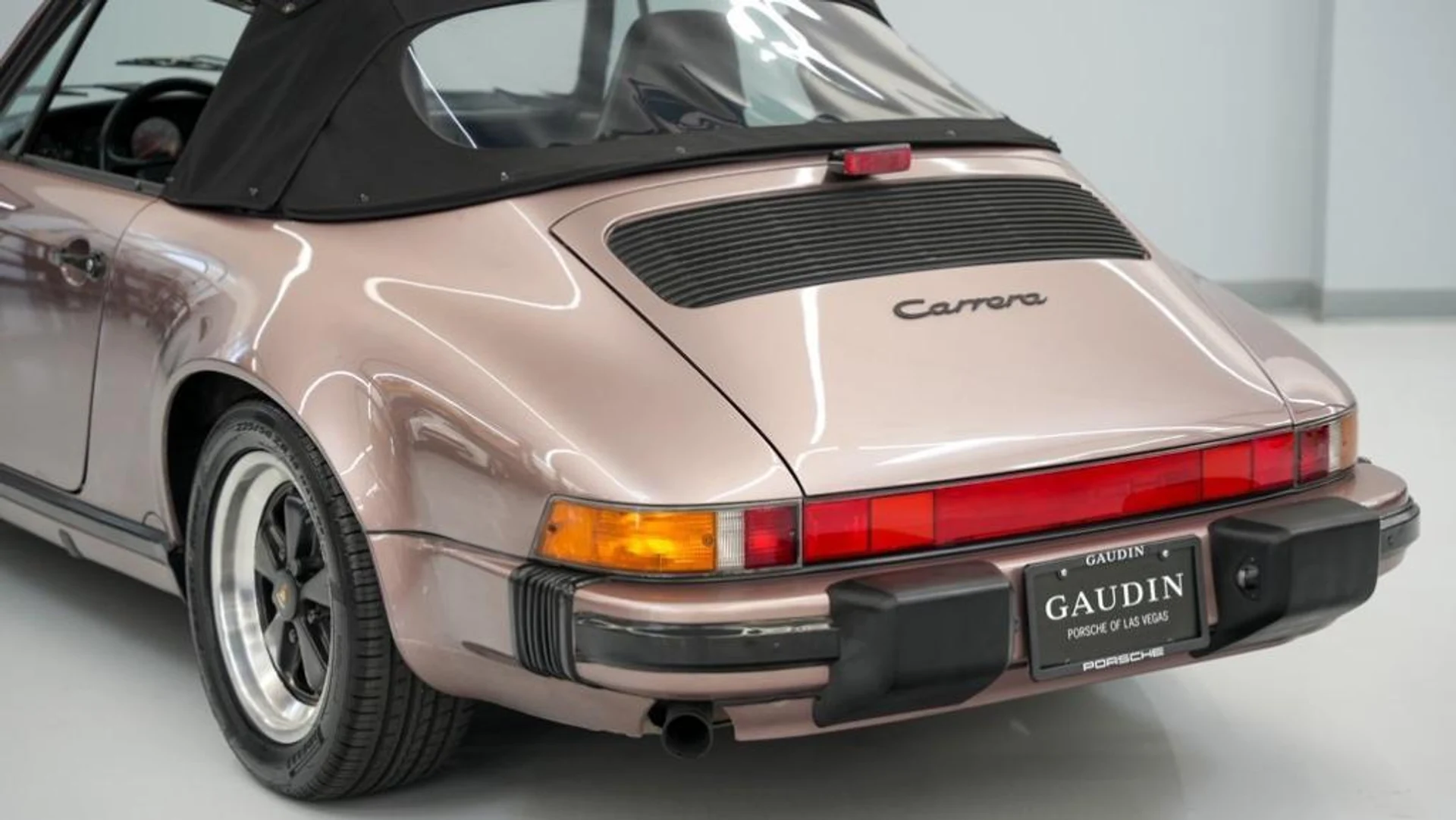 mph014_451557179_T_Gi_n_Om9z7b_Lti_Cl_Wrq_Trm_U1p_LQ_3df373ef40