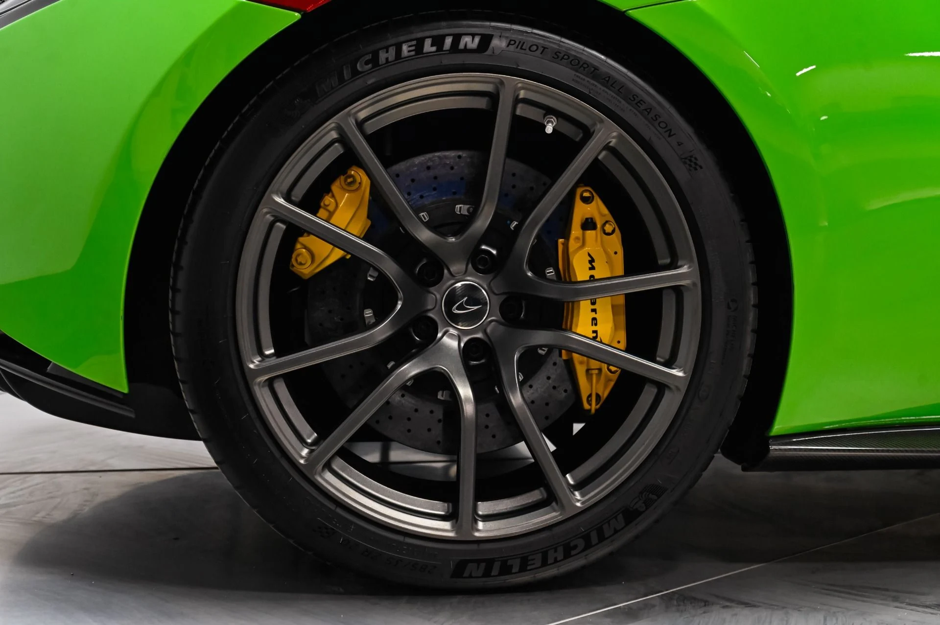 mph014_451629648_Used_2016_Mc_Laren_570_S_Base_1792437916_d74068bb98