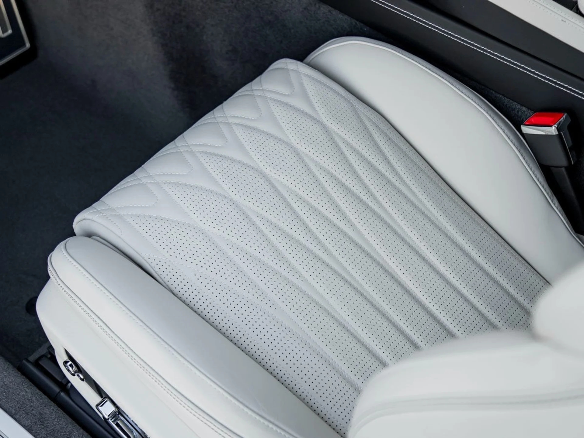 mph014_454653175_15_0593a8b306