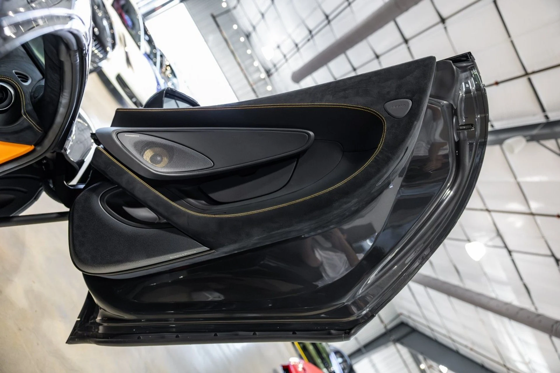 mph014_455829935_ww_974855df1c