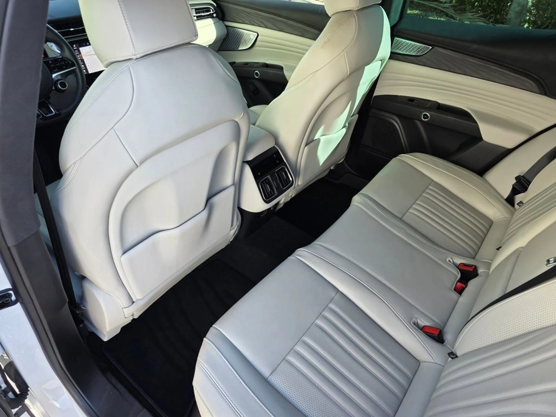 mph014_457209148_f5c933e233960479eba0076cc26f44a6_9464c8fbca