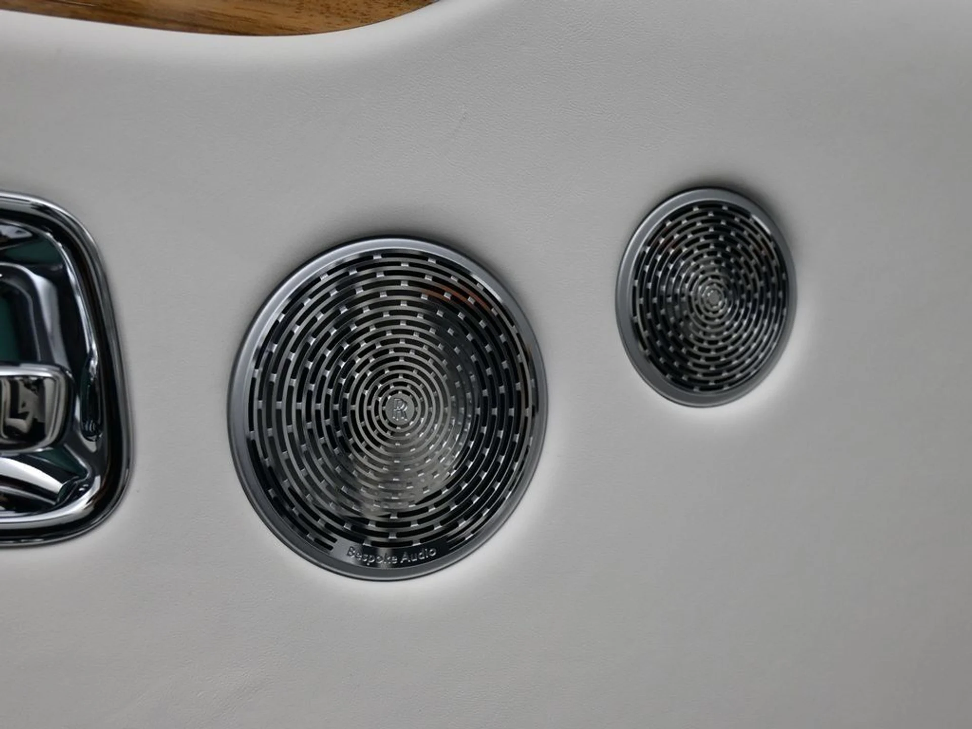 mph014_460552439_26cd647f507d6b944272d1ba645eaf27_70b2d611f0