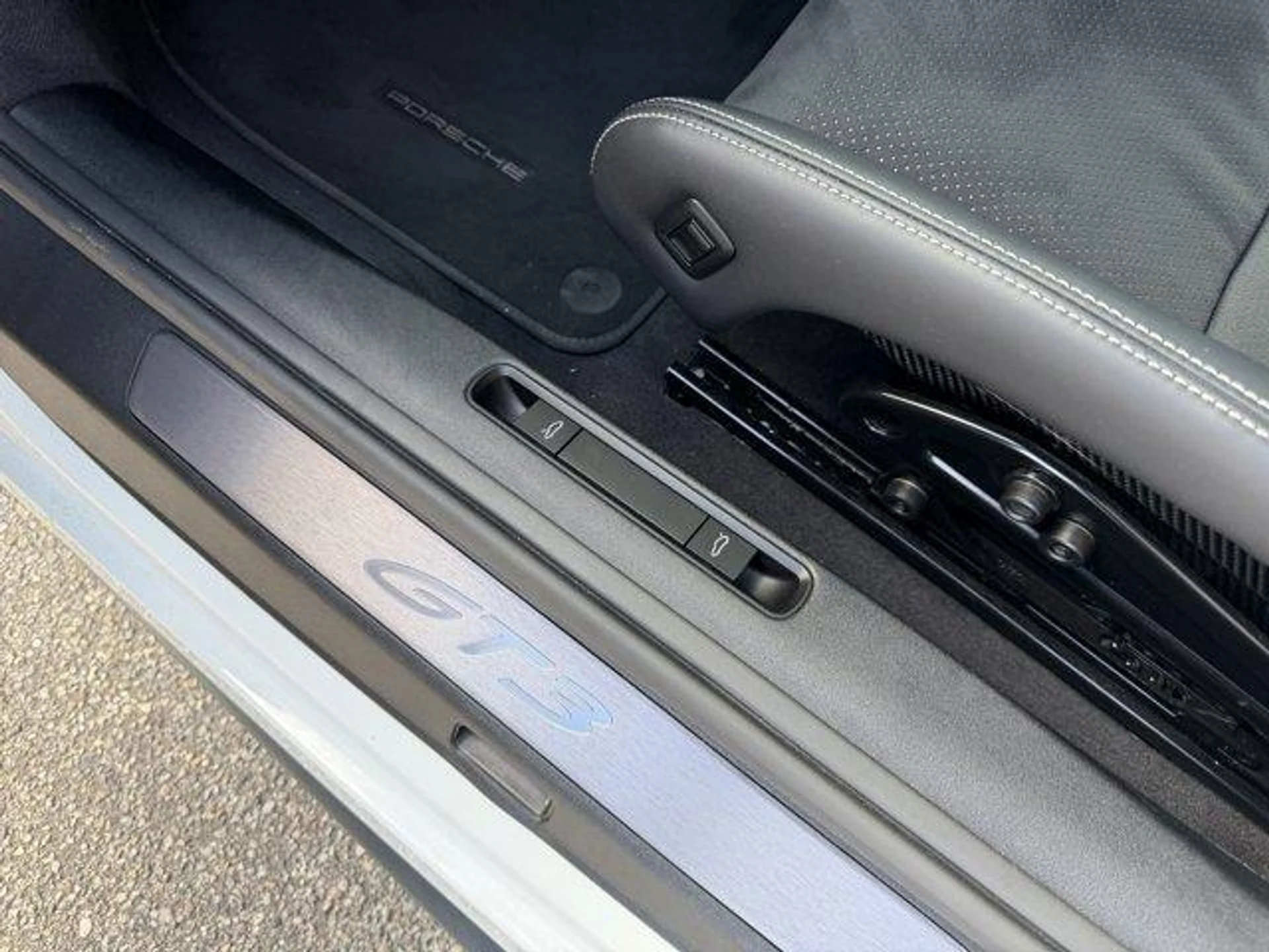 mph014_467791209_P_Ll9me_Wpw49_Yc6_Kf_OU_9rhm_LTQLI_fd06c4fc43