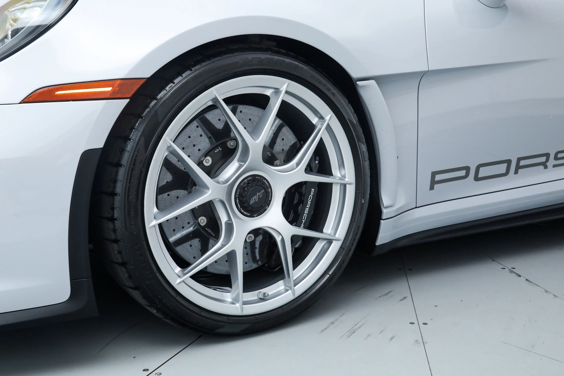 mph014_470830674_981af5cd1512b332bbe549f2f37ac95f_038f60246f