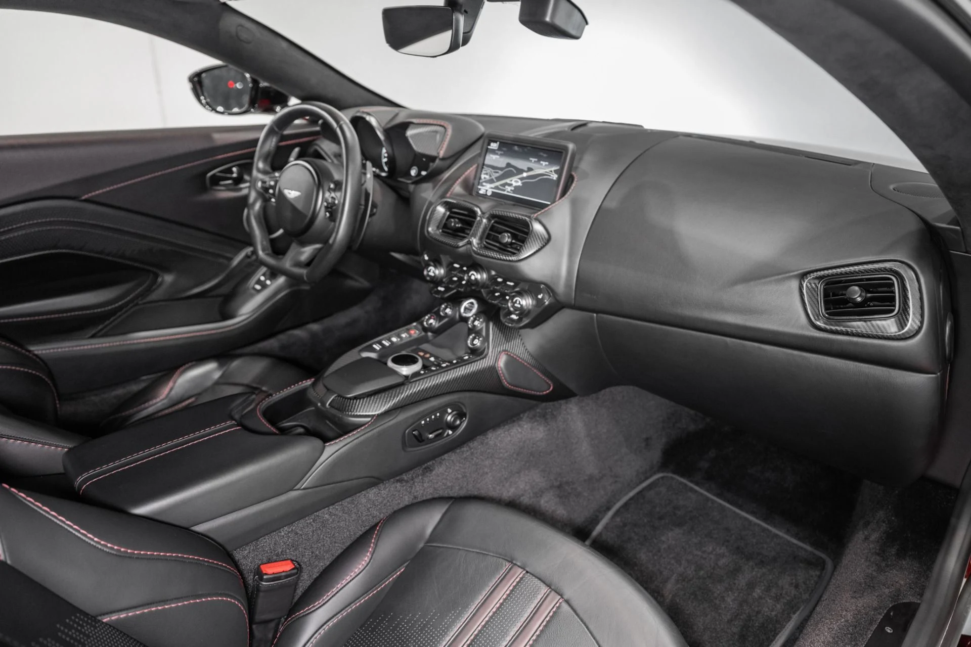 mph014_473818929_Used_2023_Aston_Martin_Vantage_V8_1772854371_c774aed791