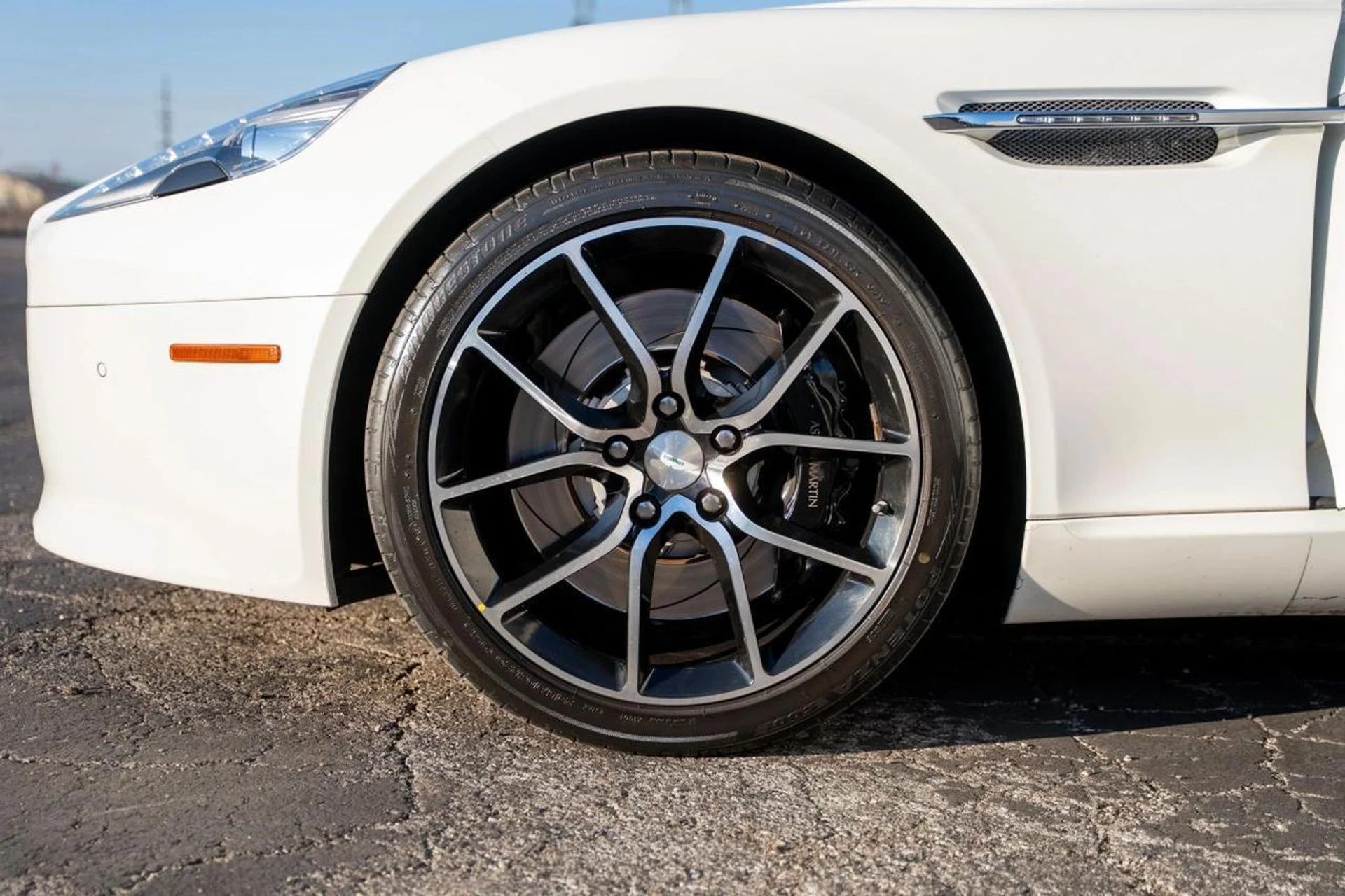 mph014_478428838_f01f364a97be2ad51cacded00a4c2e53_5231c008b3