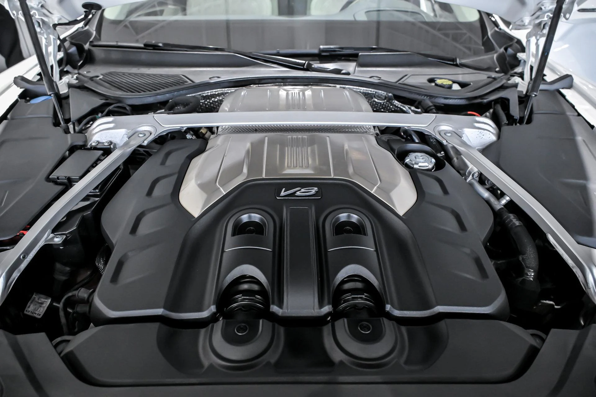 mph014_479019042_Used_2021_Bentley_Flying_Spur_V8_1765794817_8ab783e946