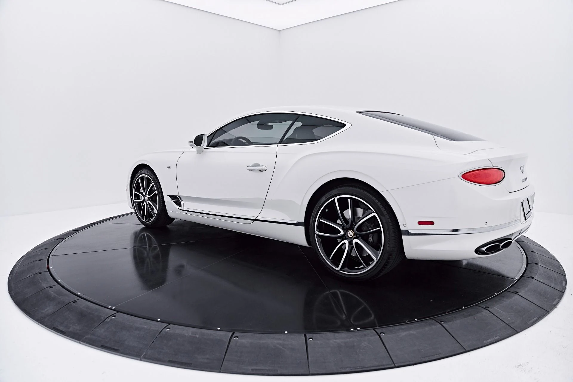 mph014_484117892_Used_2020_Bentley_Continental_GT_V8_1784761222_e1549c9ede