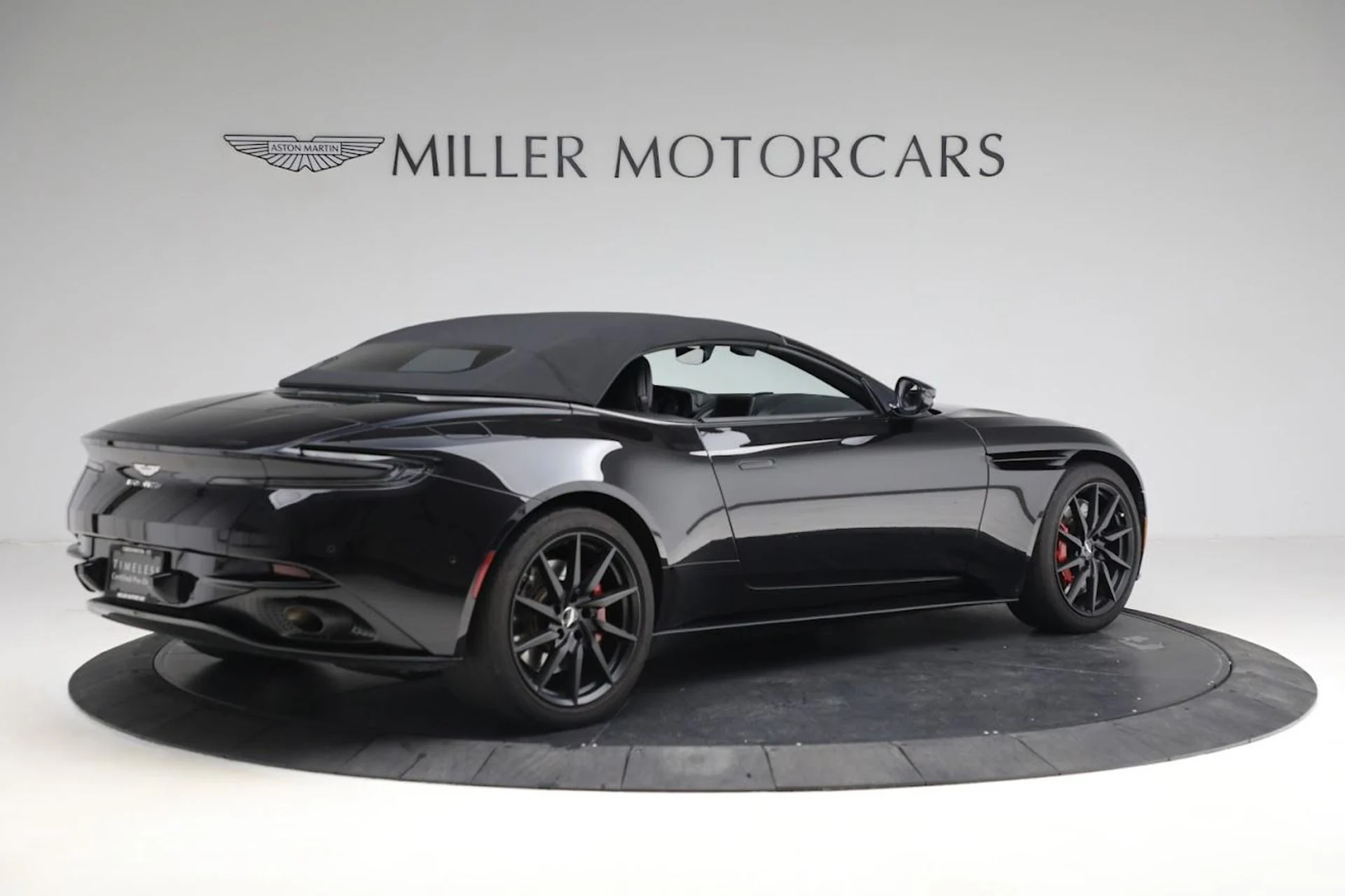 mph014_484137645_Used_2019_Aston_Martin_DB_11_Volante_c90aacf0ff