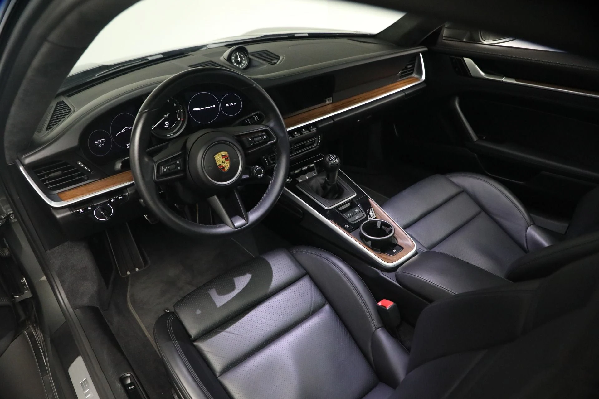 mph014_485239758_Used_2020_Porsche_911_Carrera_4_S_1792437581_7821e121cb