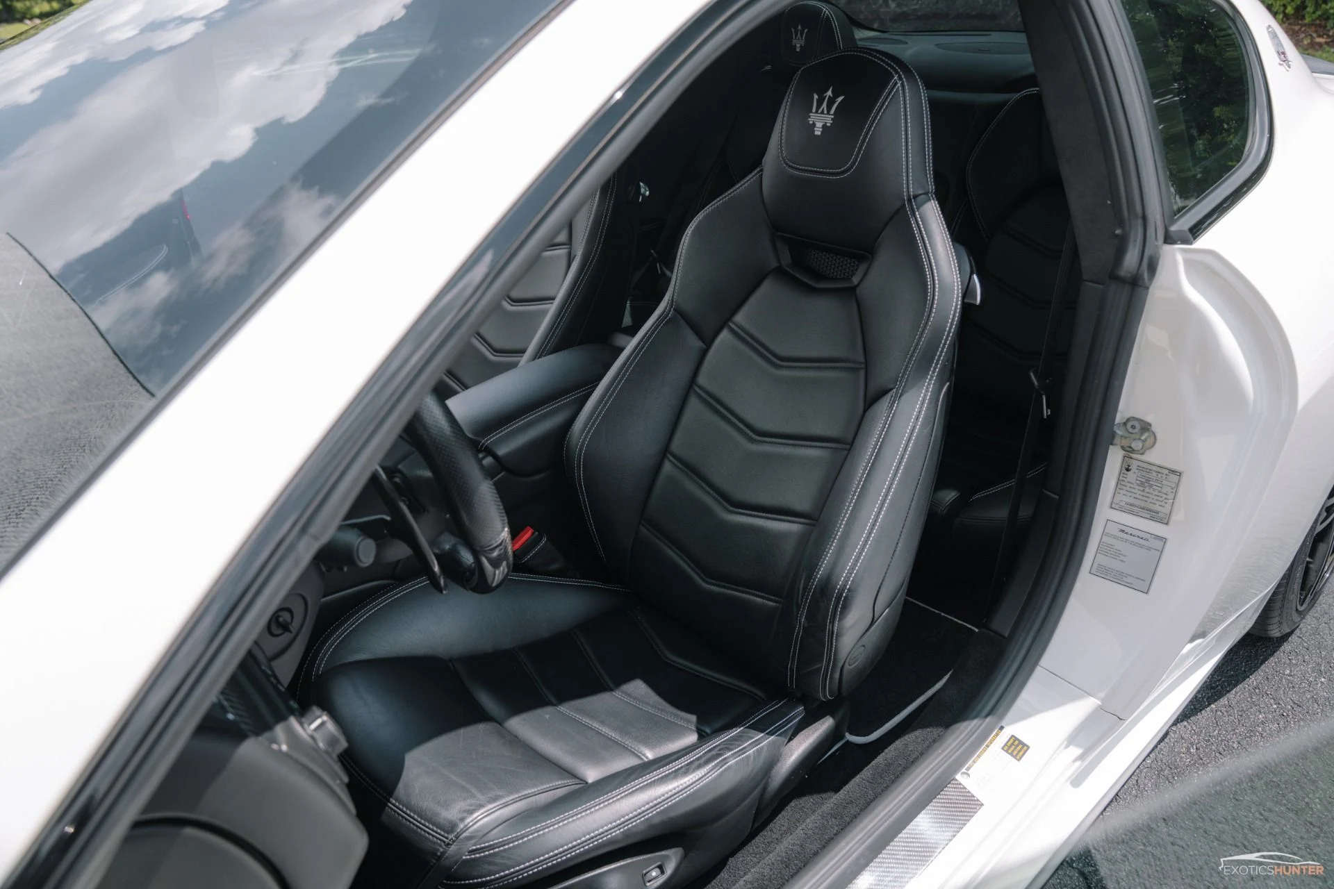 mph014_48771082_Used_2014_Maserati_Gran_Turismo_MC_w_Aerodynamic_Carbon_Pack_Interior_Carbon_Pack_1755877560_b974b5e568