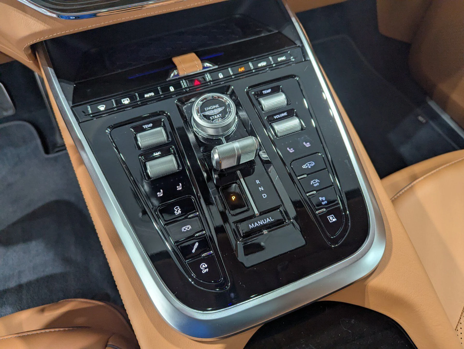 mph014_488026108_e67a4e8a4e8ef883c59f6420b6686faa_730ecf7769