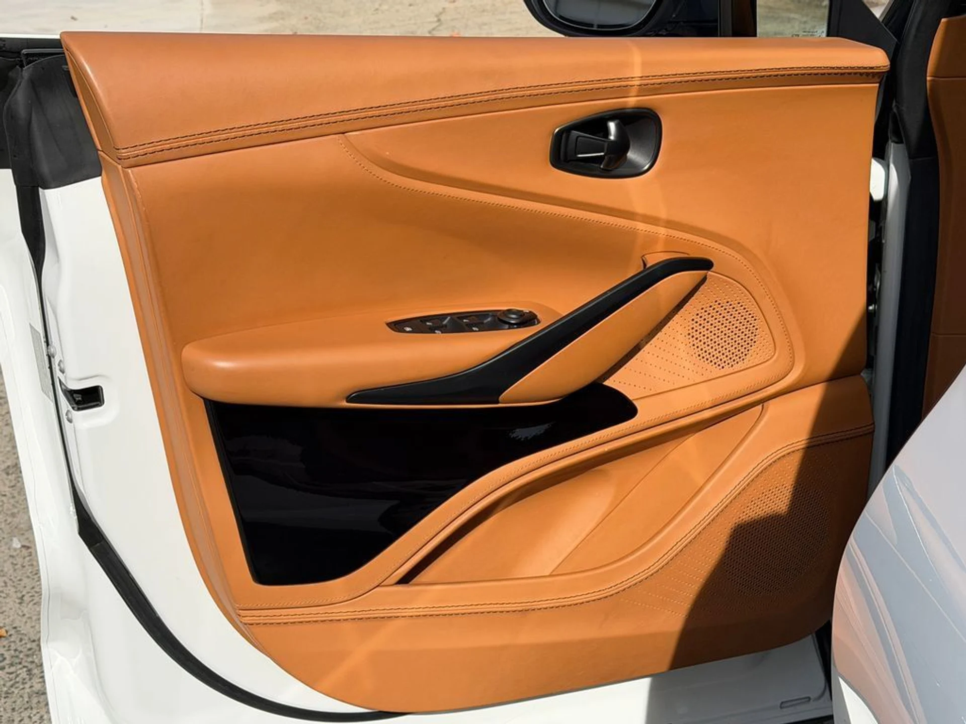 mph014_49803670_347bd5ecc34f4dbf91d58b60bd2d1673_a999195781