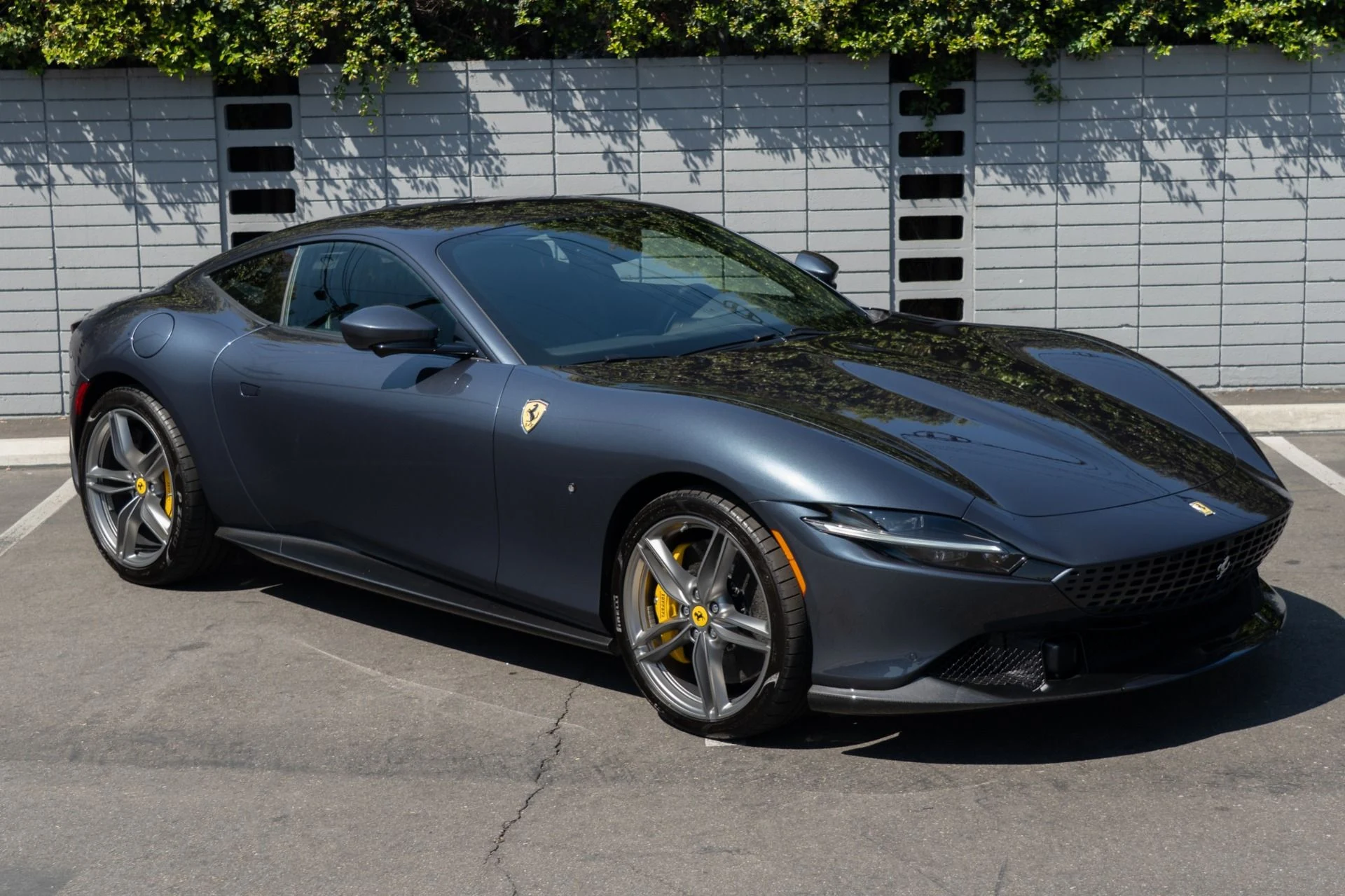 mph014_499375348_Used_2024_Ferrari_Roma_1757965084_9a45ea5e1a