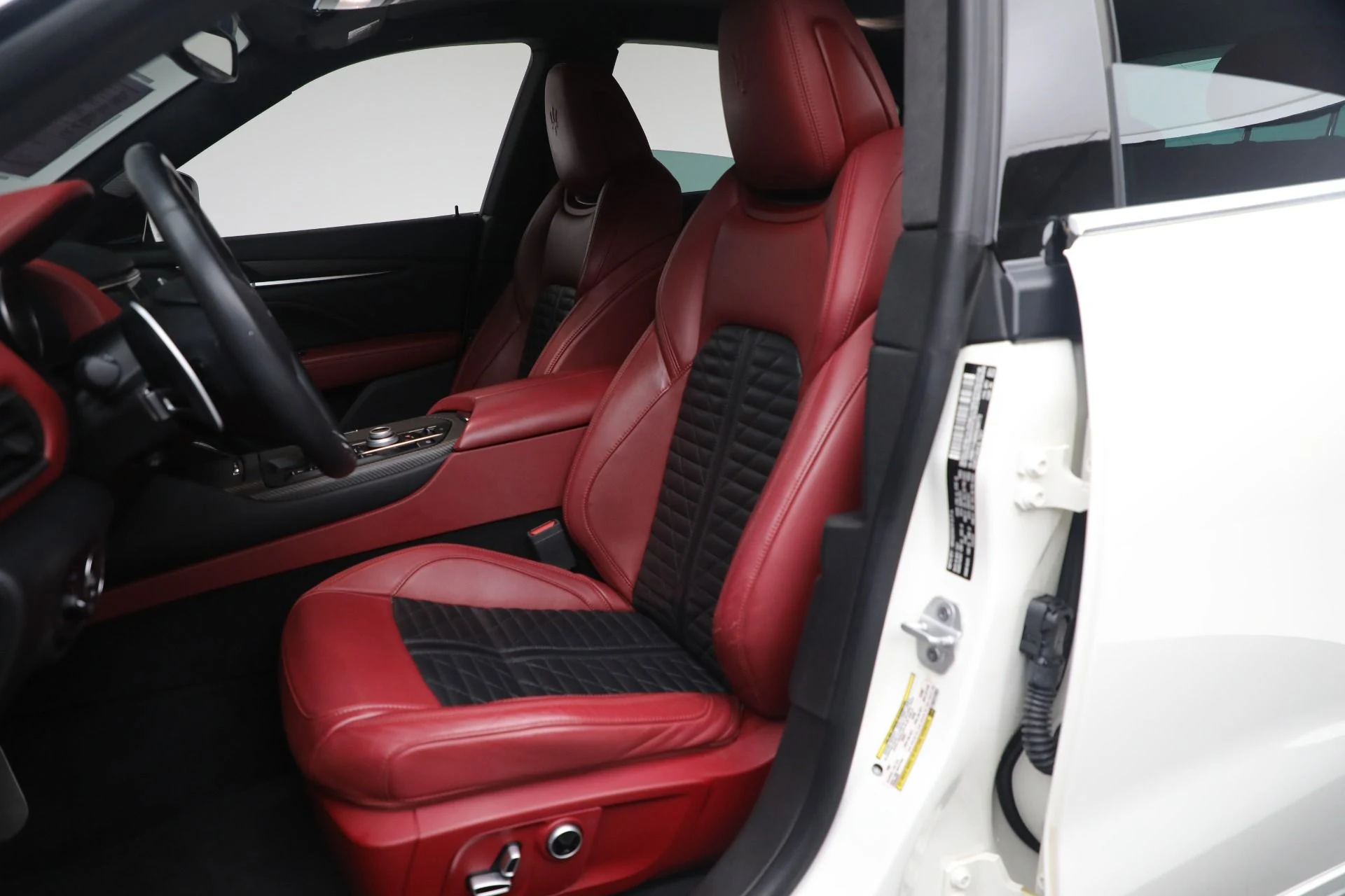 mph014_502496202_Used_2022_Maserati_Levante_Modena_c4c30a5d15