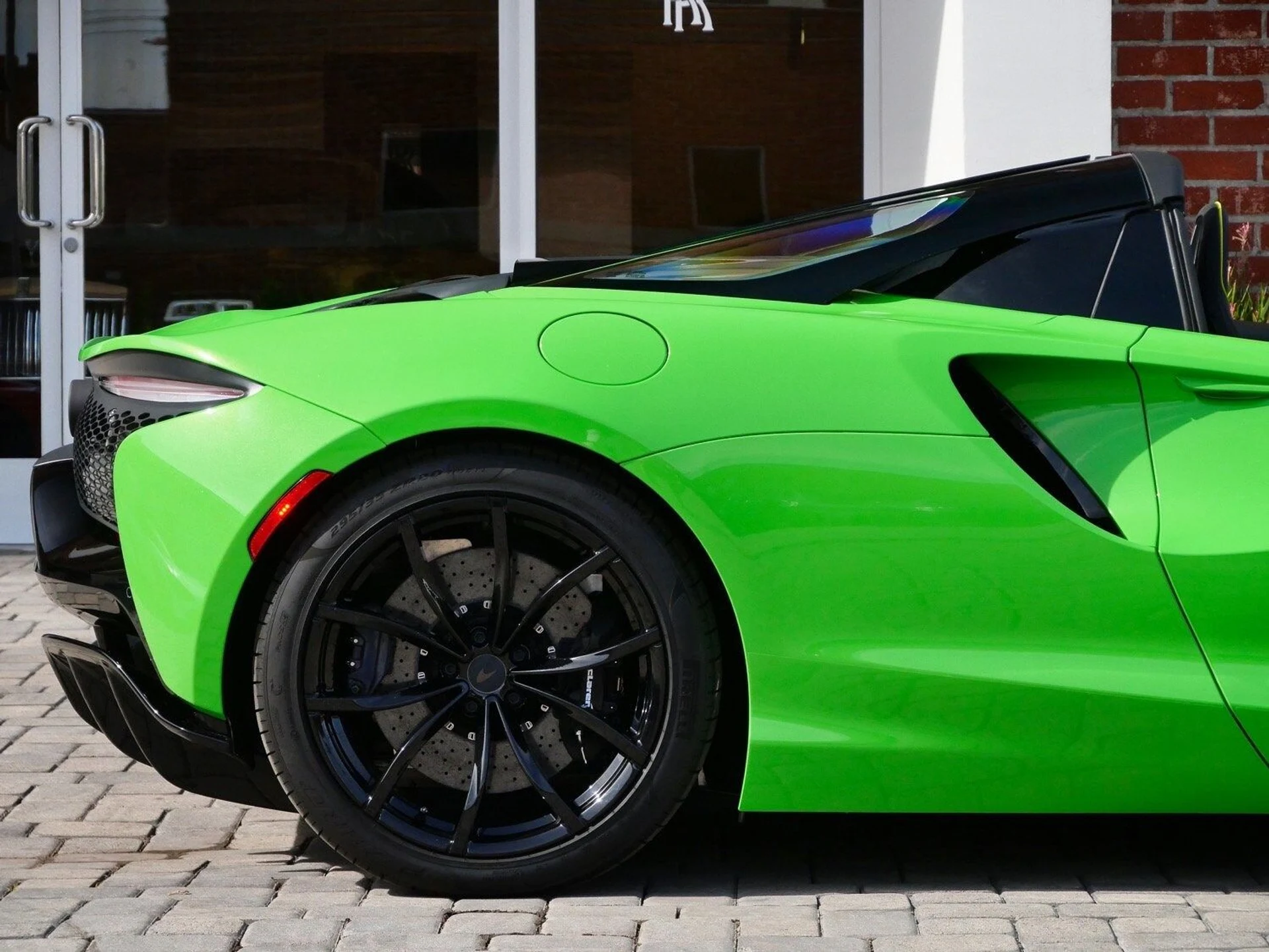 mph014_506759694_3402ae7dd2b0254ee24f6c2f74e72c20x_54b2a6a72f