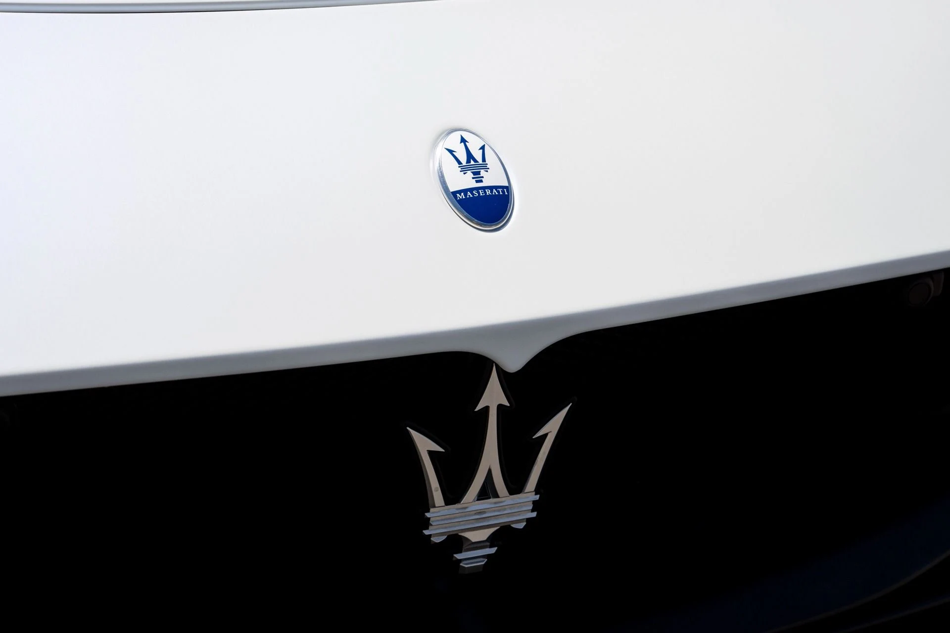 mph014_507668656_Used_2023_Maserati_MC_20_Cielo_1754337370_7973ce4efe