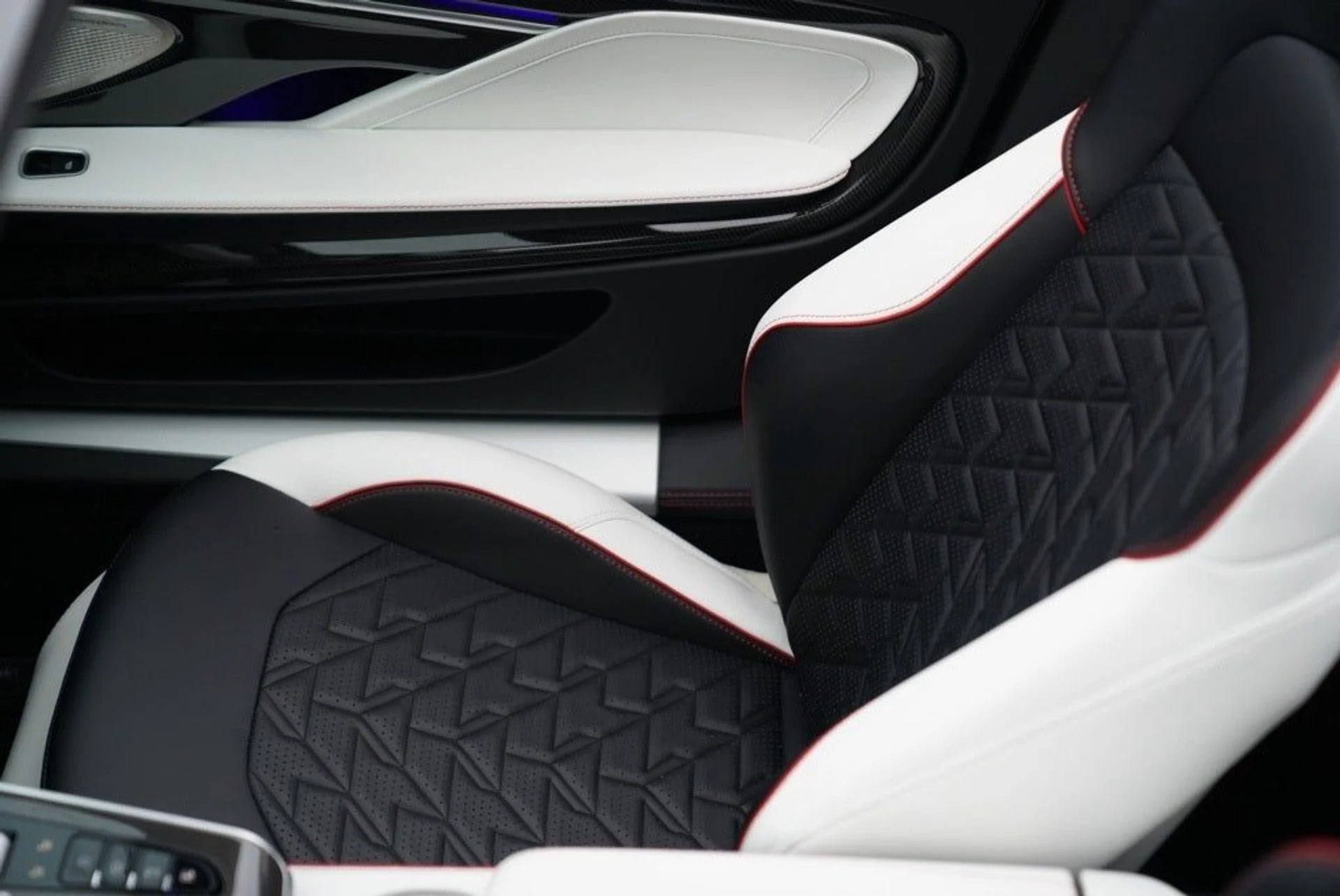 mph014_509670329_15_24f7c75fc1