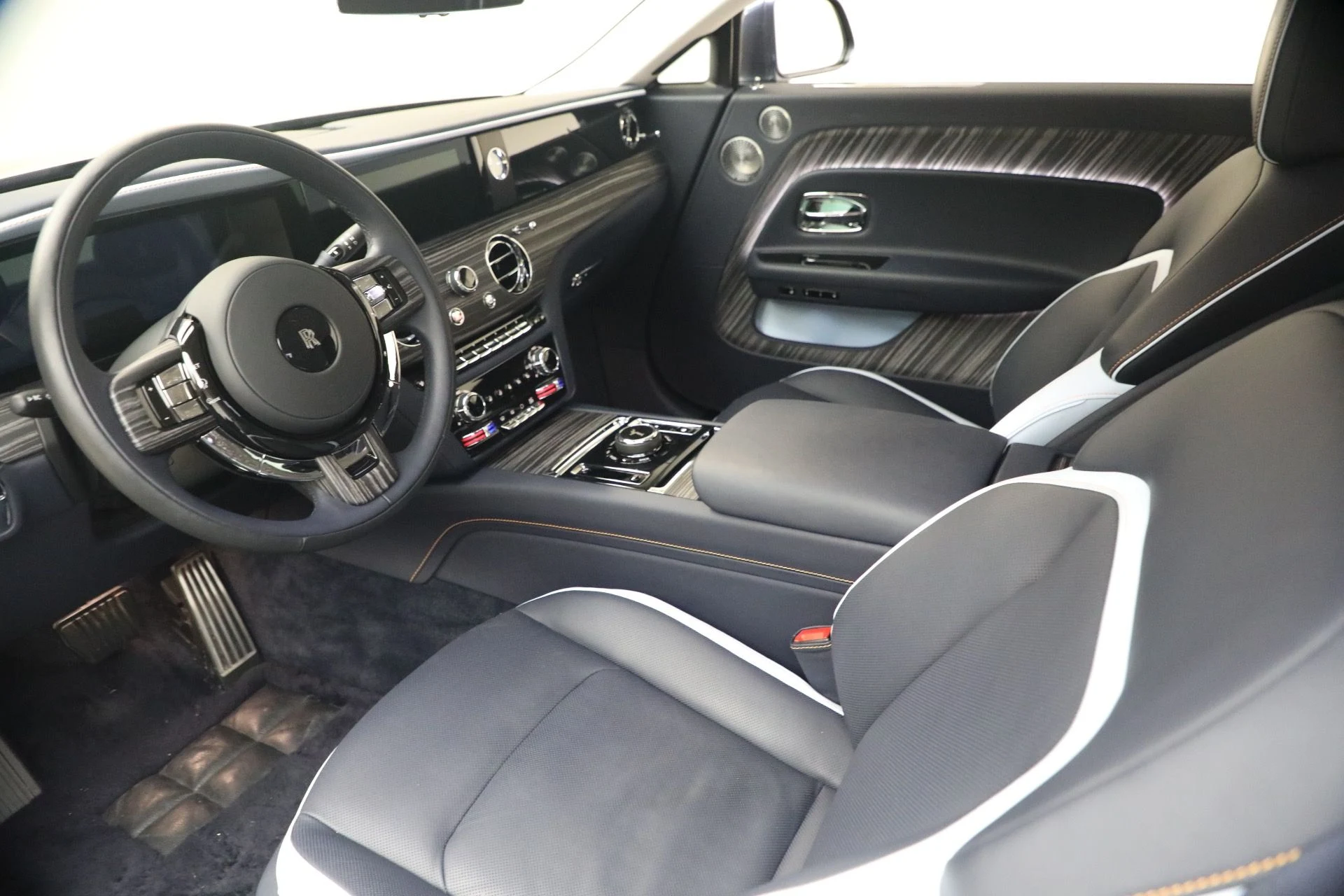 mph014_510086291_Used_2024_Rolls_Royce_Spectre_a7ea5c3cf2