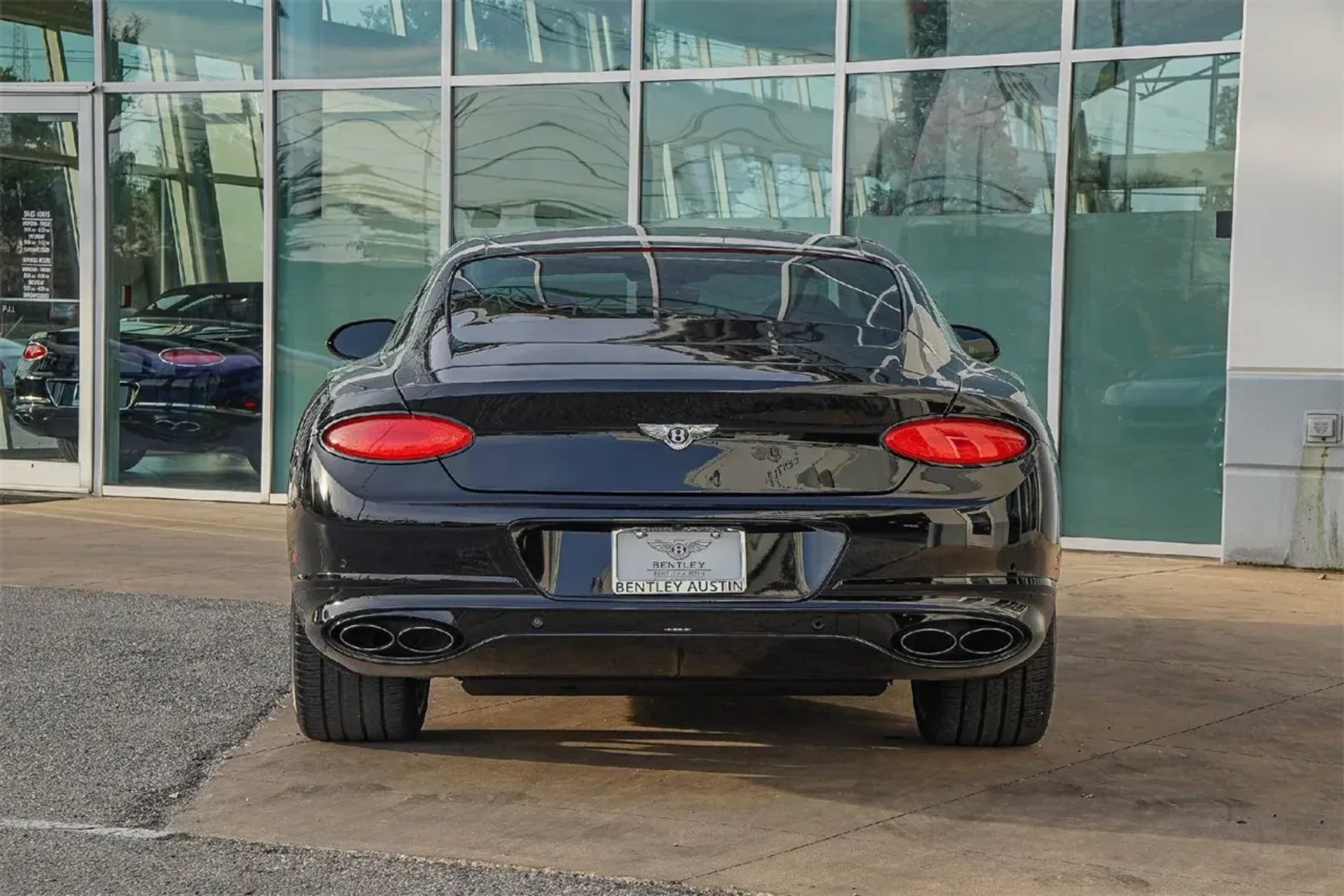 mph014_511596753_9e40e50465fd4e8d85c562a0d296f74d_44a6702632