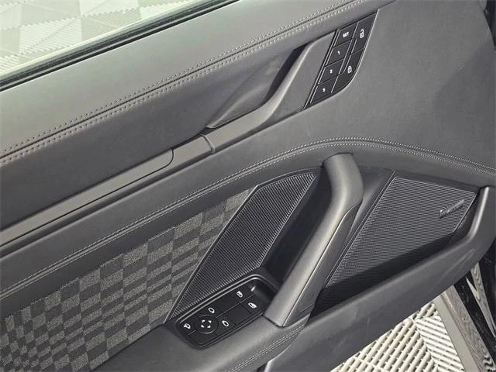 mph014_519165892_1280_6efd877984