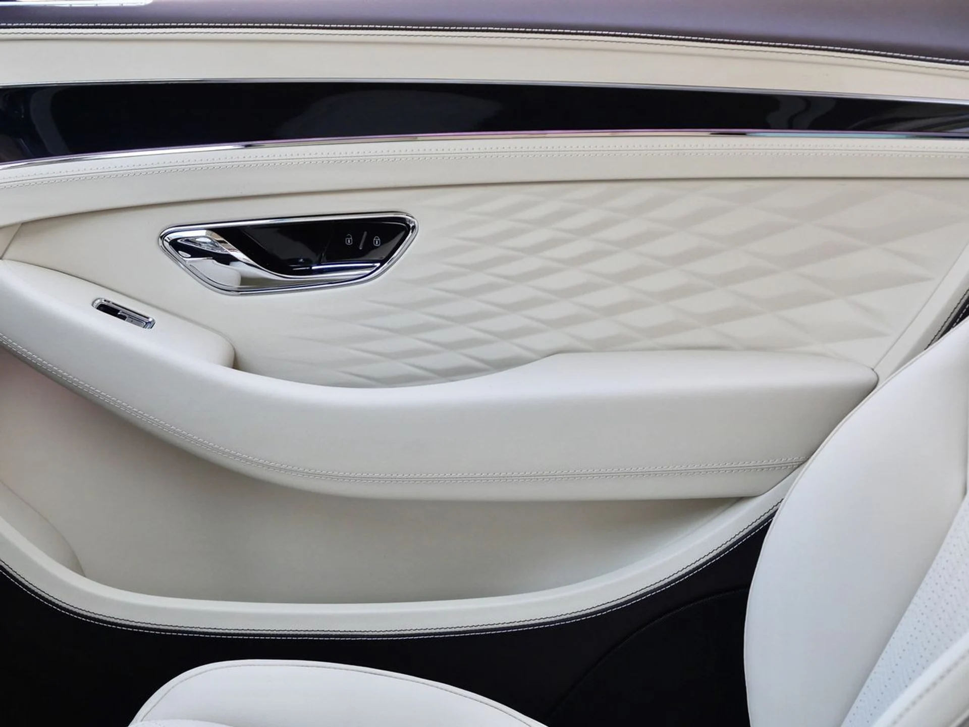 mph014_520539736_66c2eb10fc85b69cb236a195cce48b47x_e5469cb14d