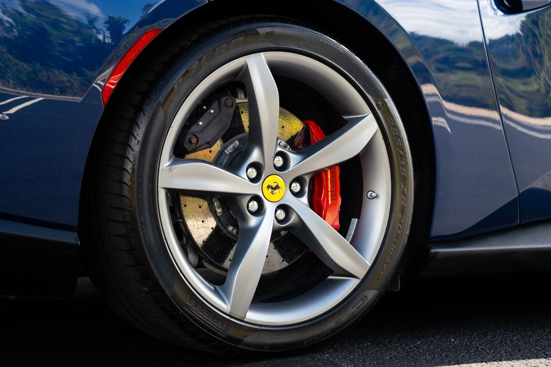 mph014_545361103_Used_2019_Ferrari_Portofino_1780888386_e35cf9d072