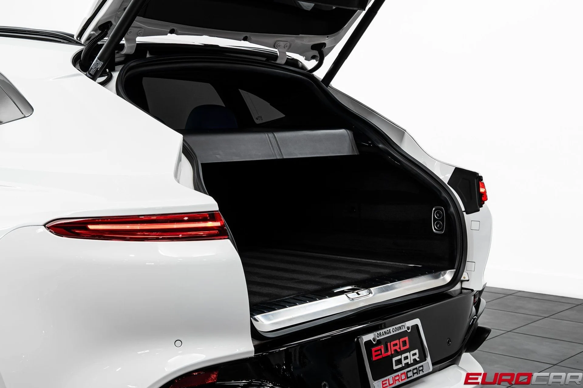 mph014_547714846_image_15_1438b08208