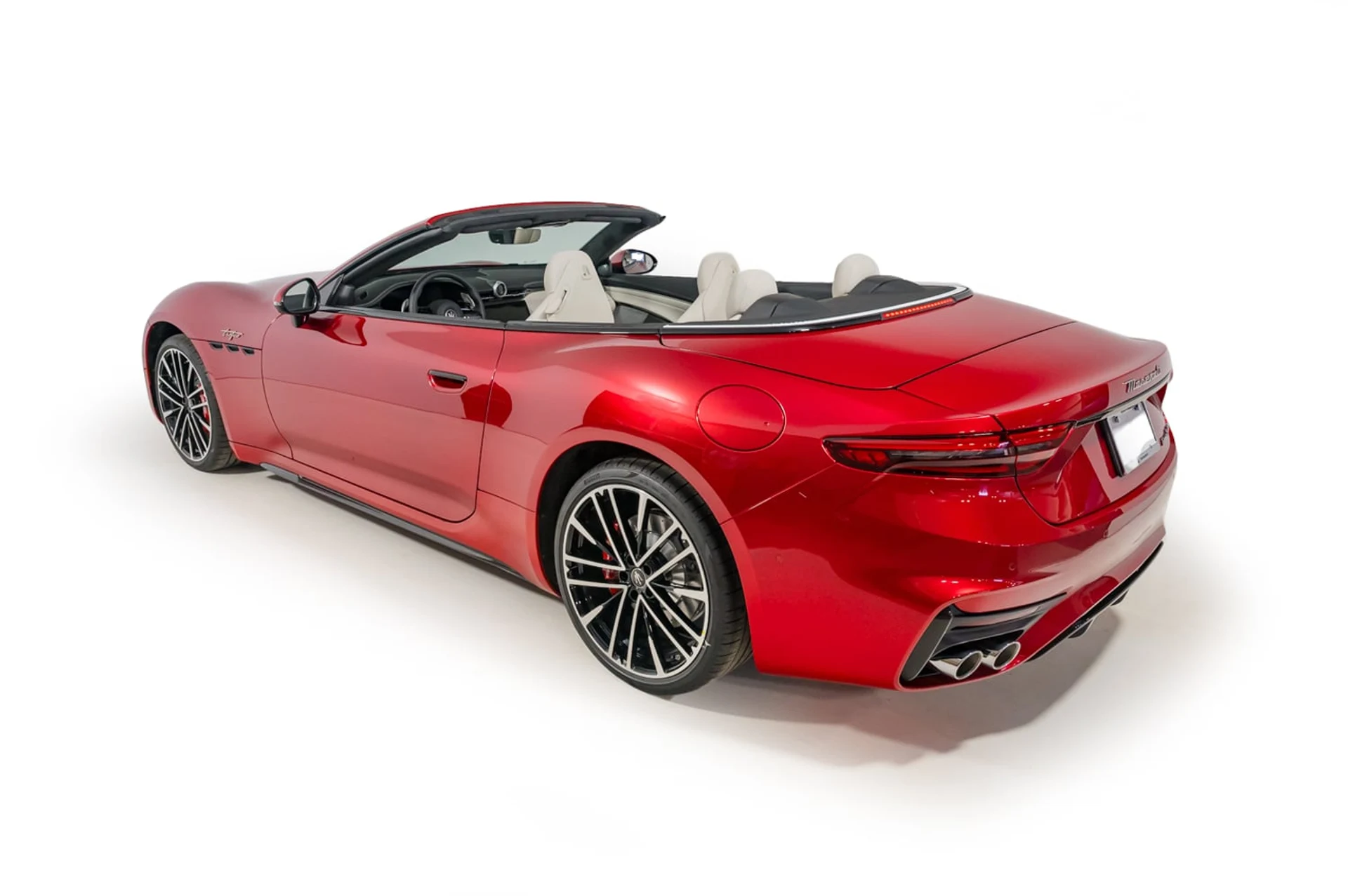 mph014_549604809_8d7c4931015b494784381cc6403ebf9a_b685a8b94b