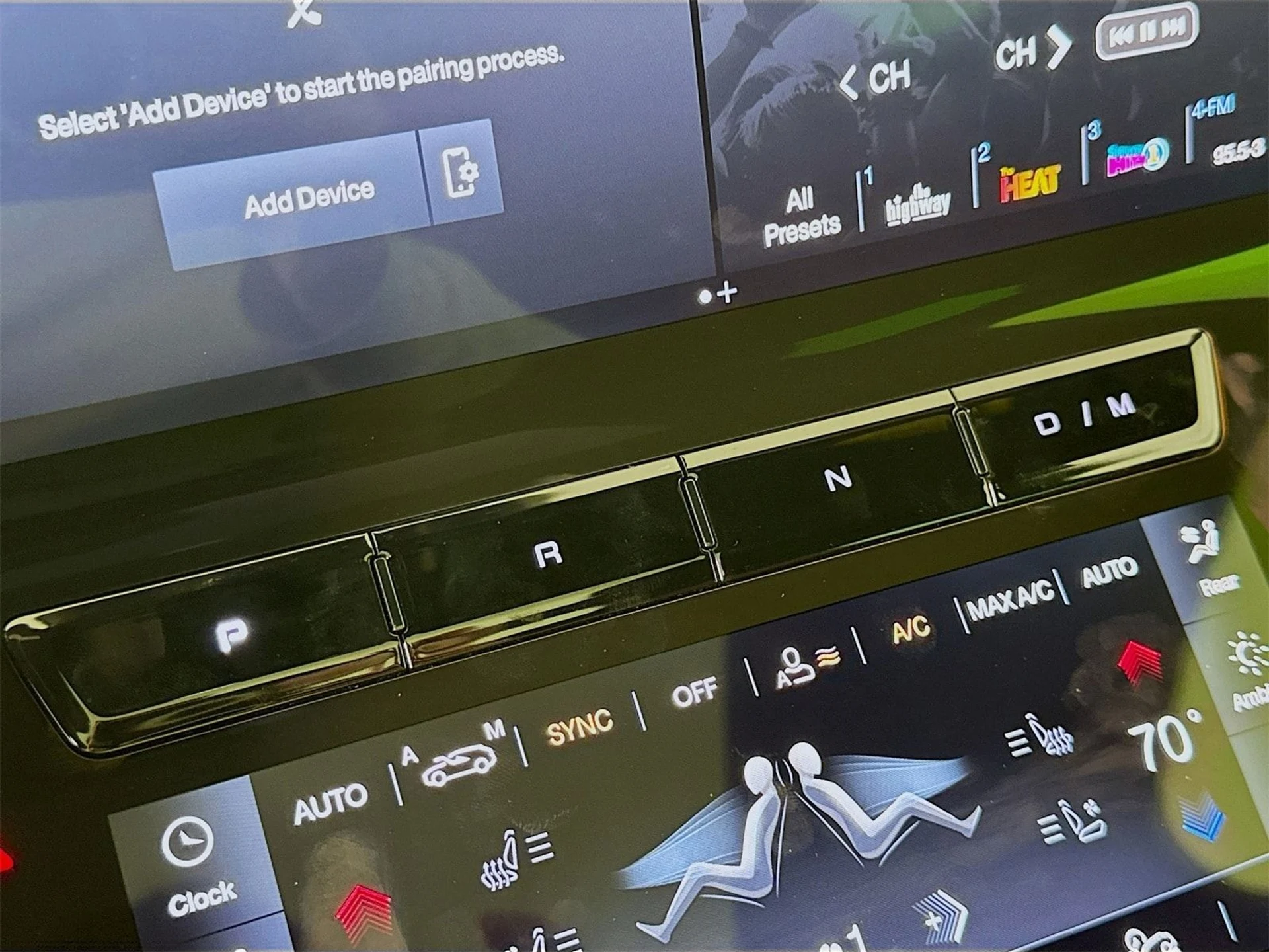 mph014_555384273_6f56299f4efb4c197bf3b9a59f13c87fx_716c4fcb86