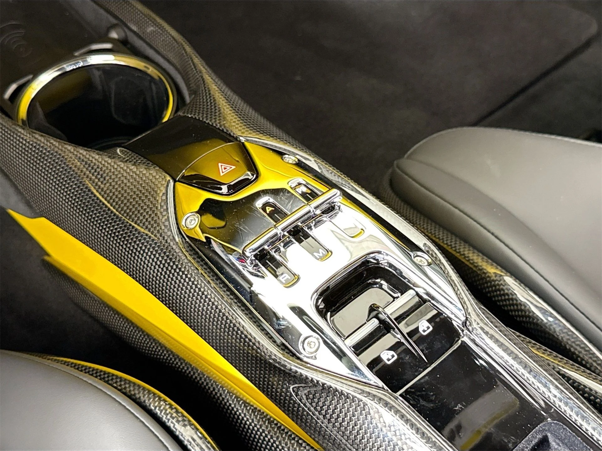 mph014_55621811_87b2b187b7242d4c8468b812c075a55b_9d8653df9a