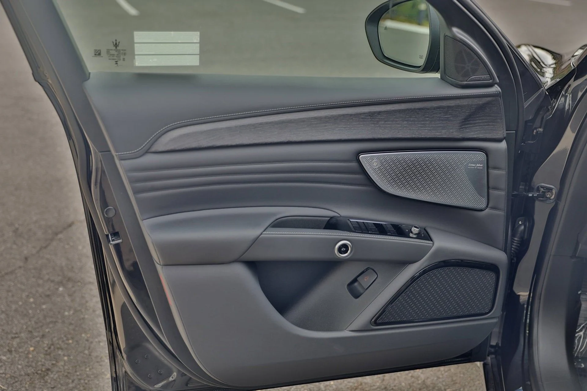 mph014_56343277_ce1125268f9048f4a8d360c9f97d3c7a_962aaad81f