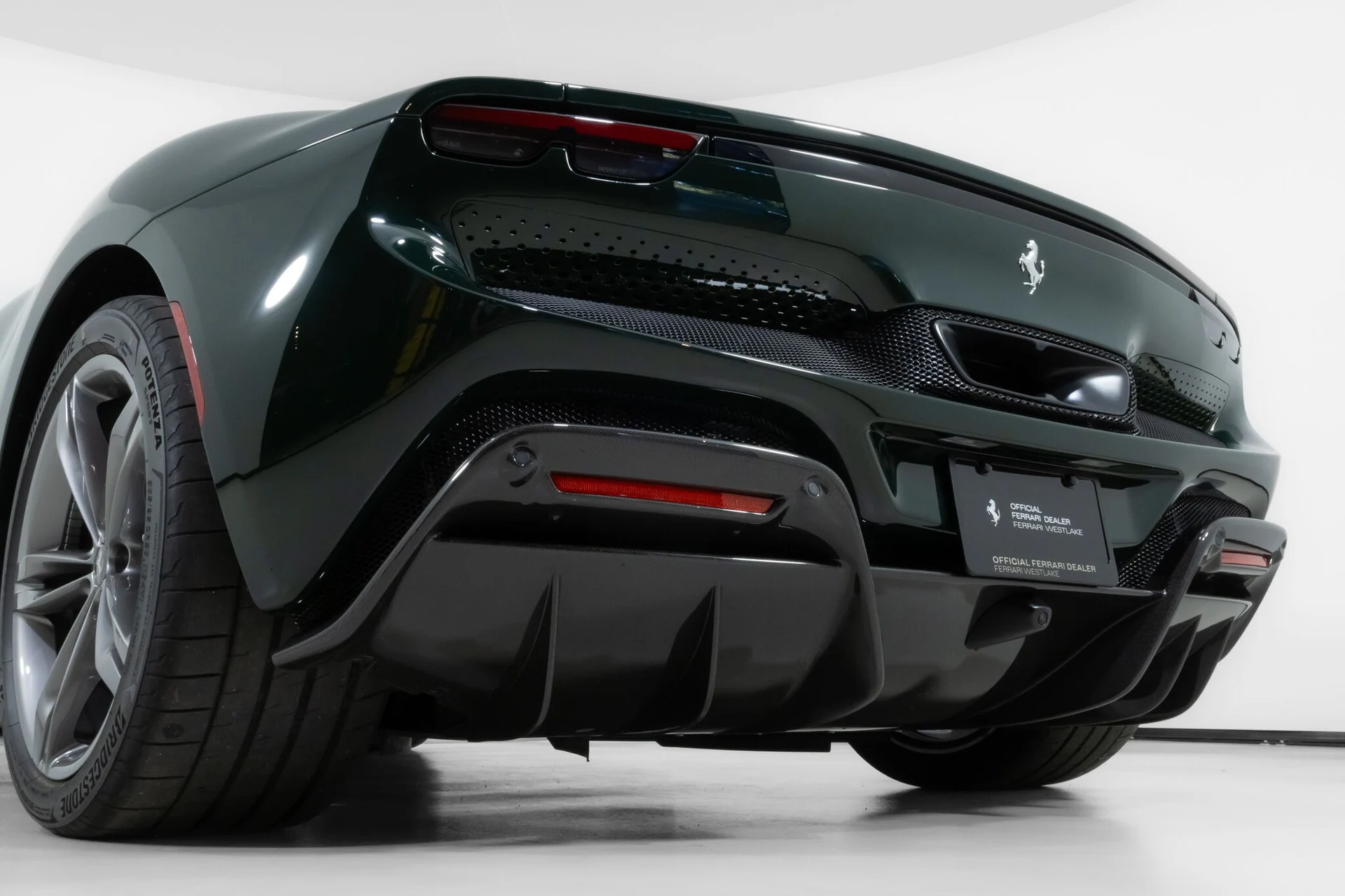 mph014_568289823_5f9b27734df10d497e9c176152dba4f0_4b7a67c90b