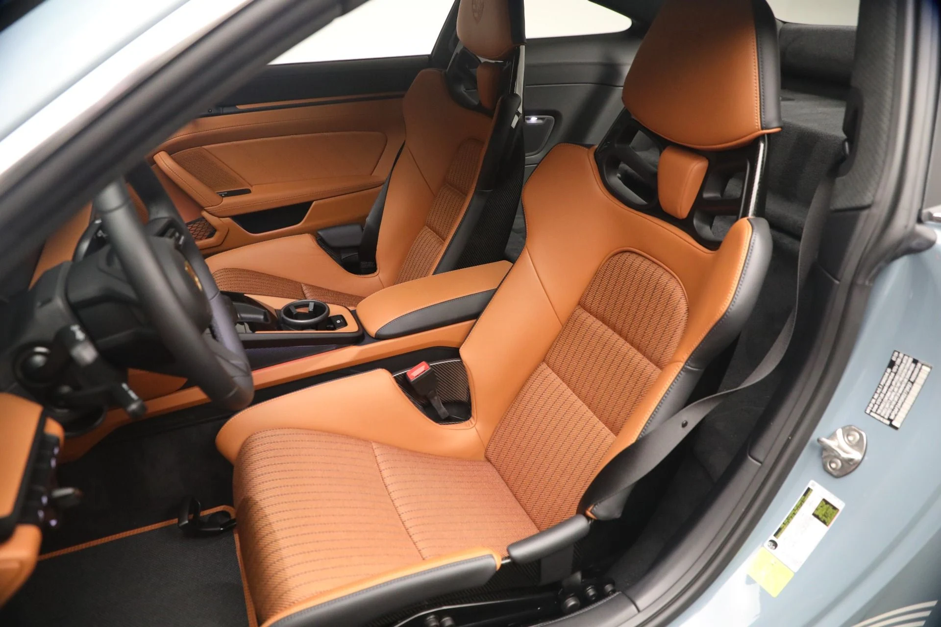 mph014_571452659_Used_2024_Porsche_911_ST_1764957480_de0b021d26