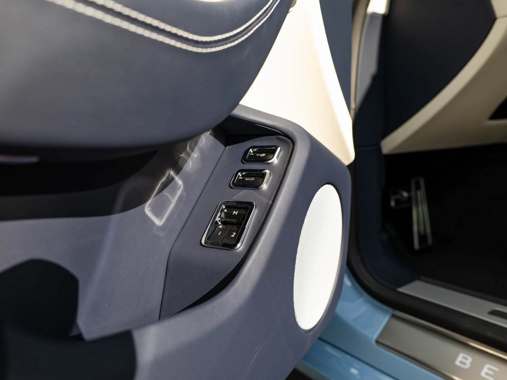 mph014_57151647_9e485e2a68ef6303bc6928f081e47f57x_74126516a1