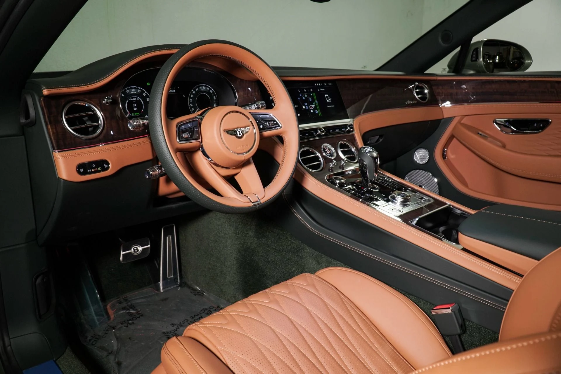 mph014_574924501_New_2026_Bentley_Continental_GTC_Azure_1771889738_f433db8f40