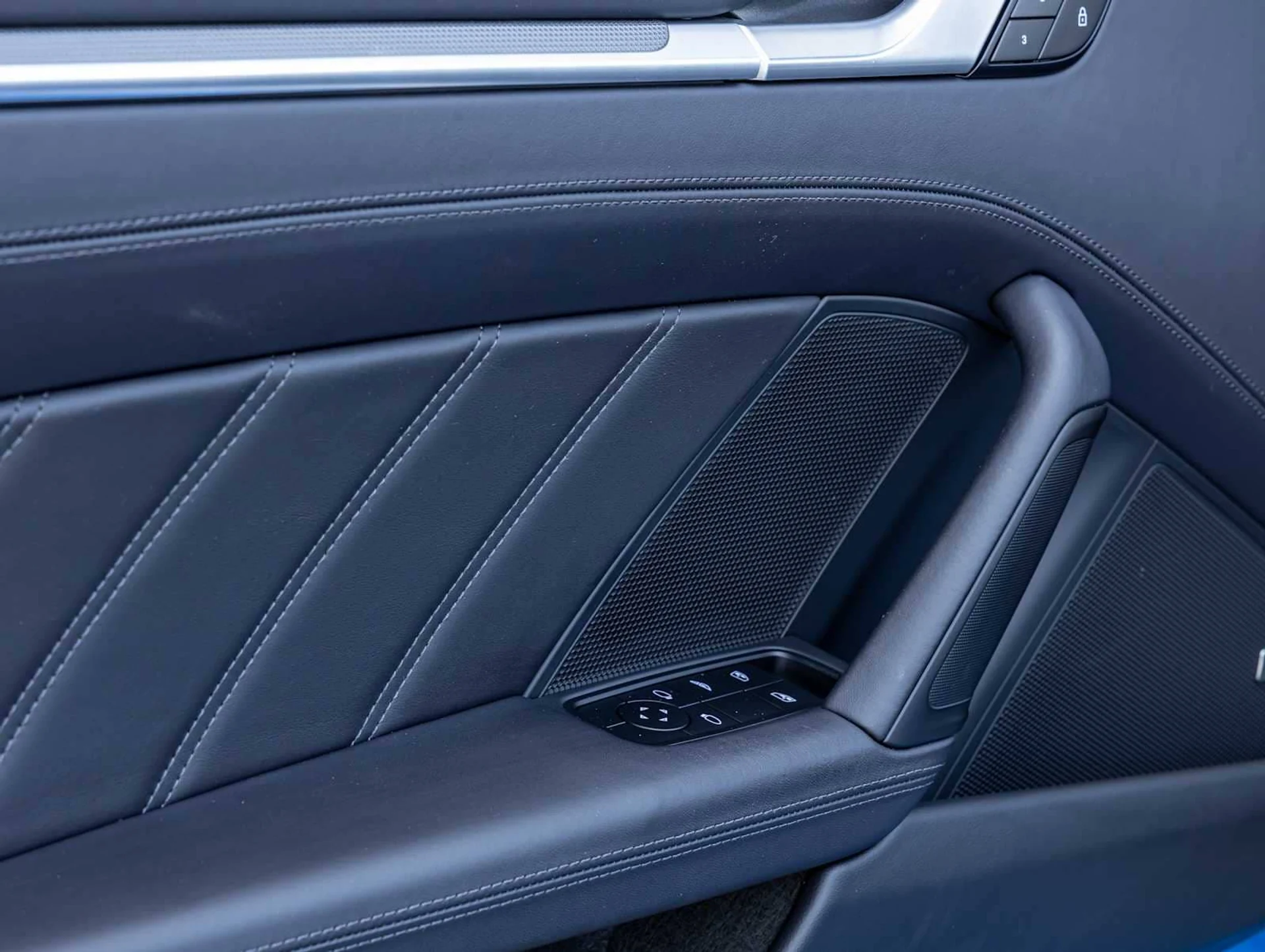 mph014_581360765_c094c6dd904097a5e5386d2d083f8525x_c2995489d8