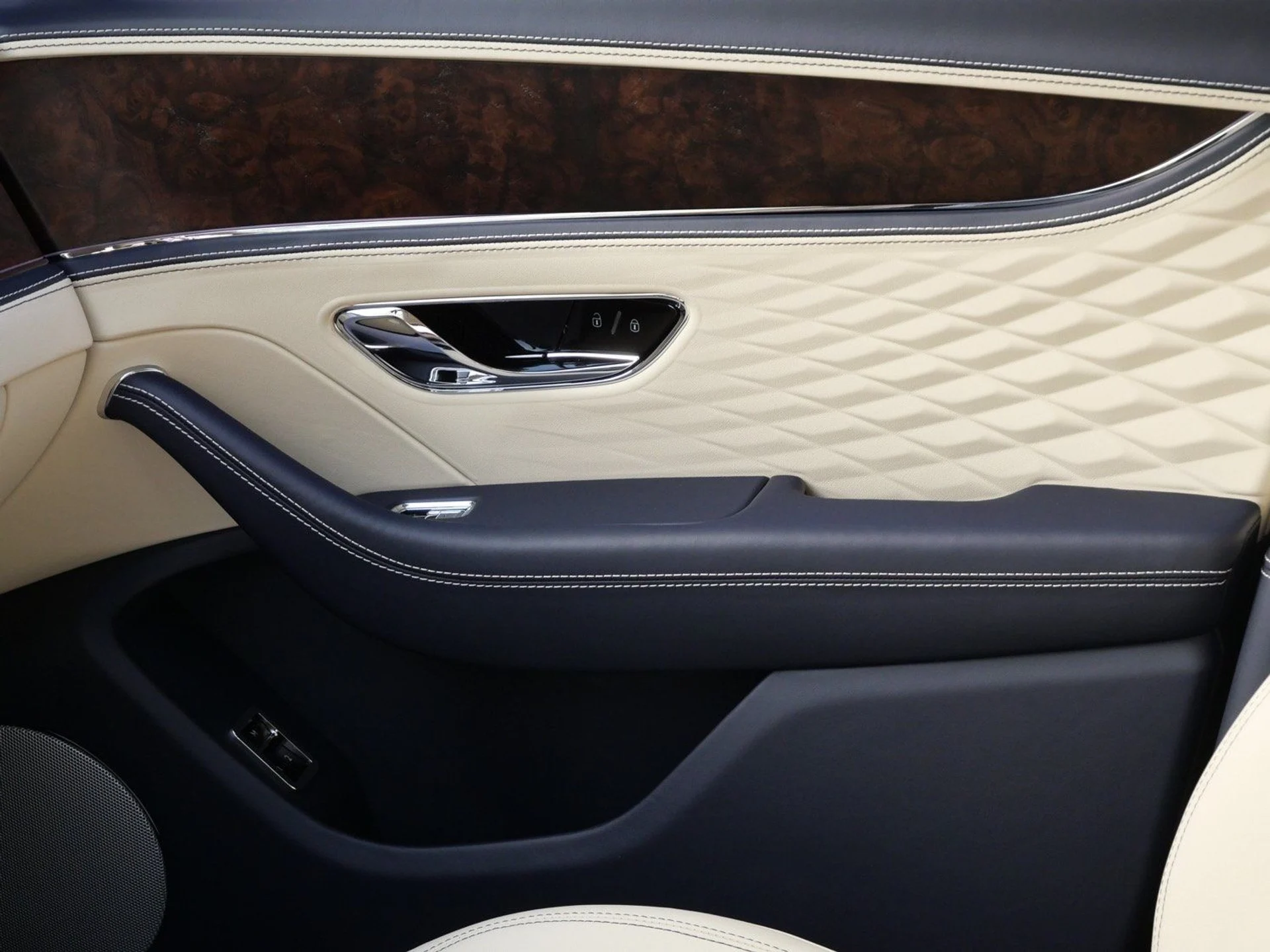 mph014_588112618_a2277a898e40515b24599eb7c535c0f1x_c9a636a90f