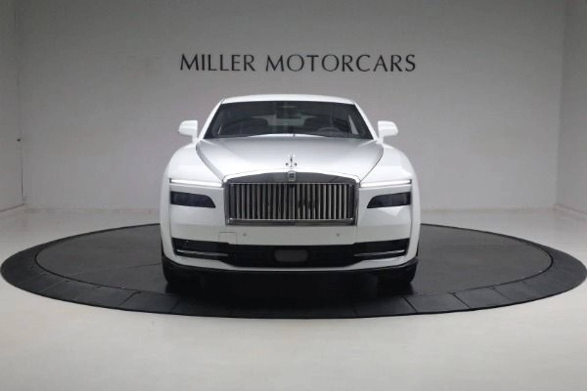 mph014_588418205_Used_2024_Rolls_Royce_Spectre_47c1cd13f4