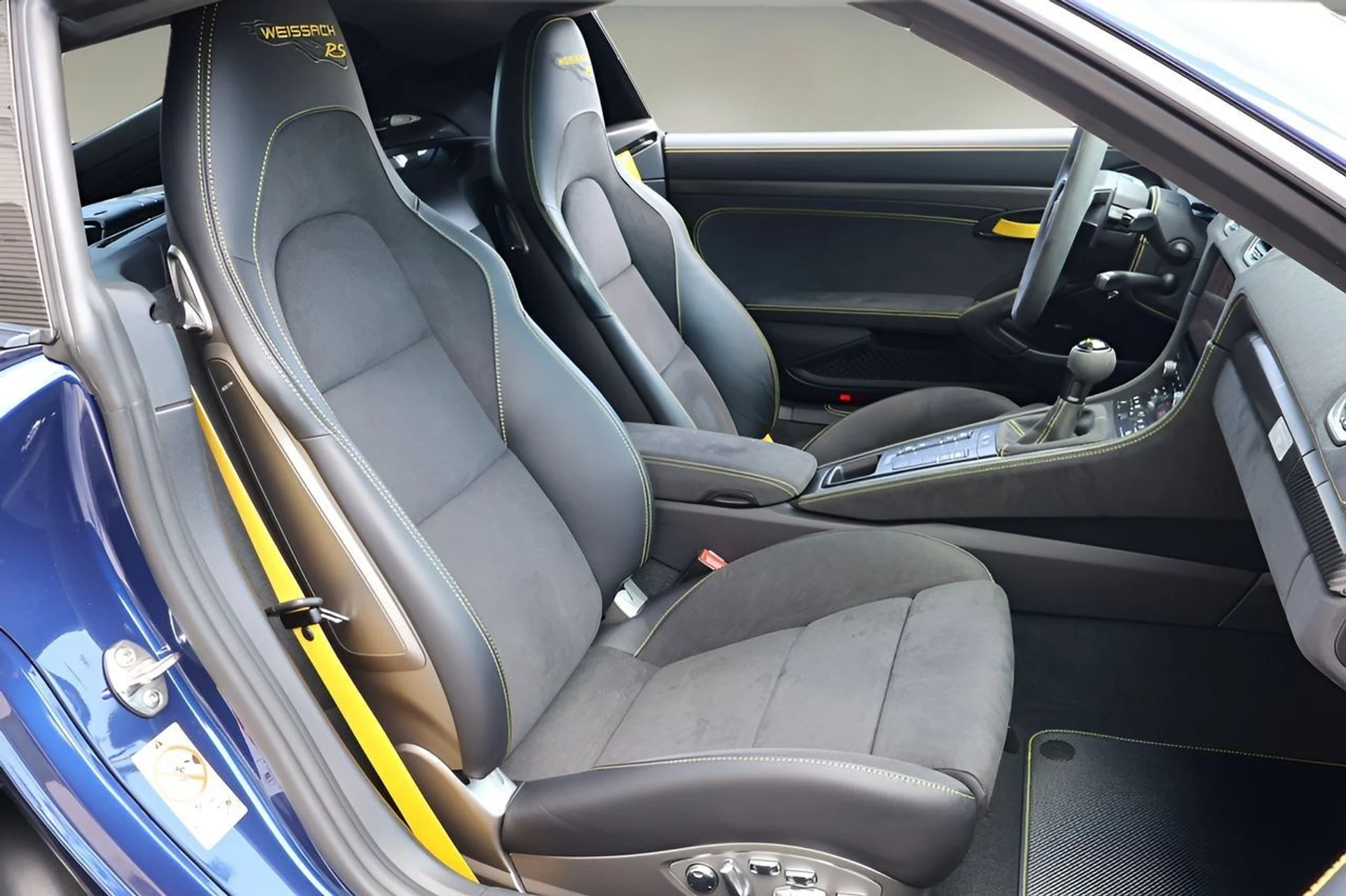 mph014_592057870_15_c1f07ad185